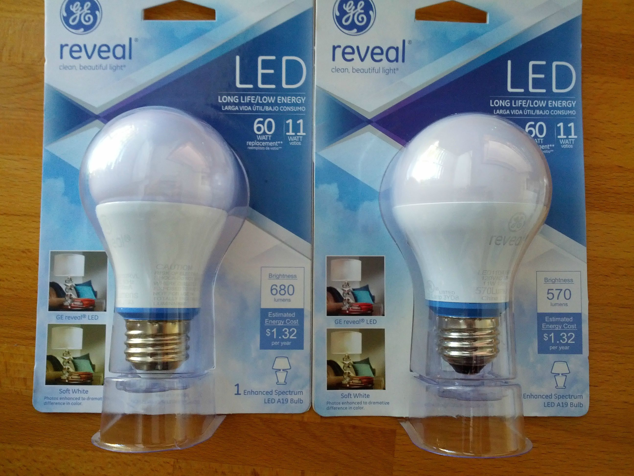 Ge Reveal A19 Leds Two Different Versions for proportions 2592 X 1944