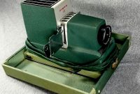 Vintage Argus 300 Slide Projector With Carrying Case Needs Bulb throughout sizing 1000 X 871