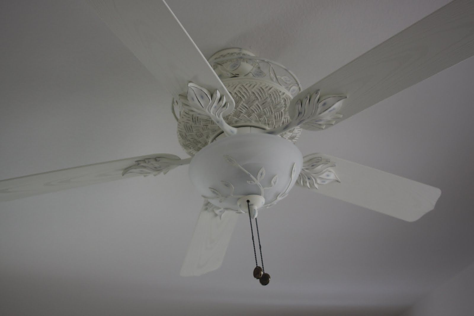 Beach Cottage Ceilig Fan Shab Chic Ceiling Fan Ceiling Systems for size 1600 X 1067