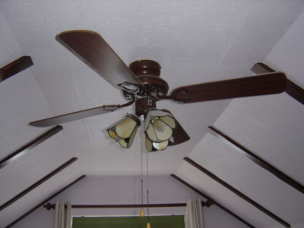 Encon Ceiling Fan With Three Lights In Sandy Bedfordshire Gumtree inside measurements 1024 X 768