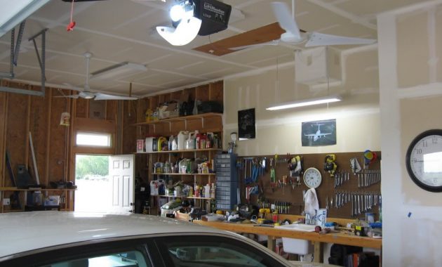 Garage Ceiling Fans Deciding The Right Size For Your Garage for measurements 1024 X 768