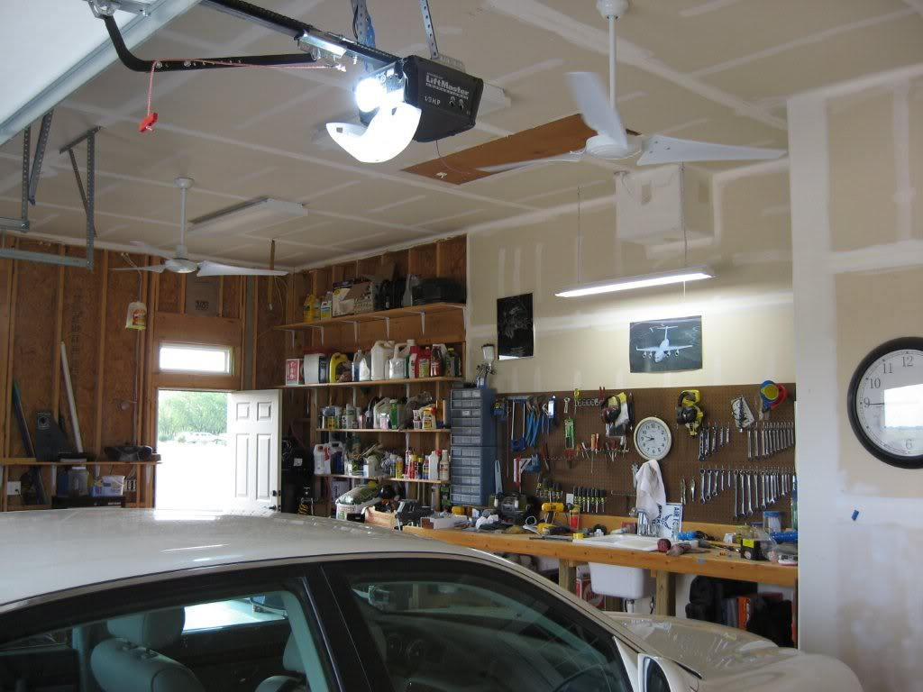 Garage Ceiling Fans Deciding The Right Size For Your Garage intended for size 1024 X 768