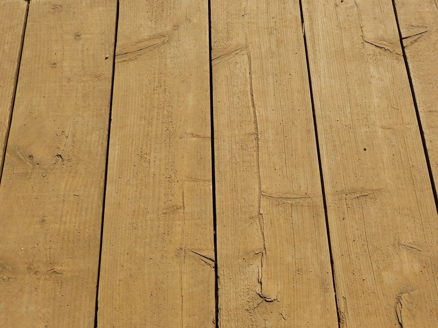 5 Factors When Choosing Wood Or Composite Decking Kujo Yardwear throughout measurements 1400 X 1050