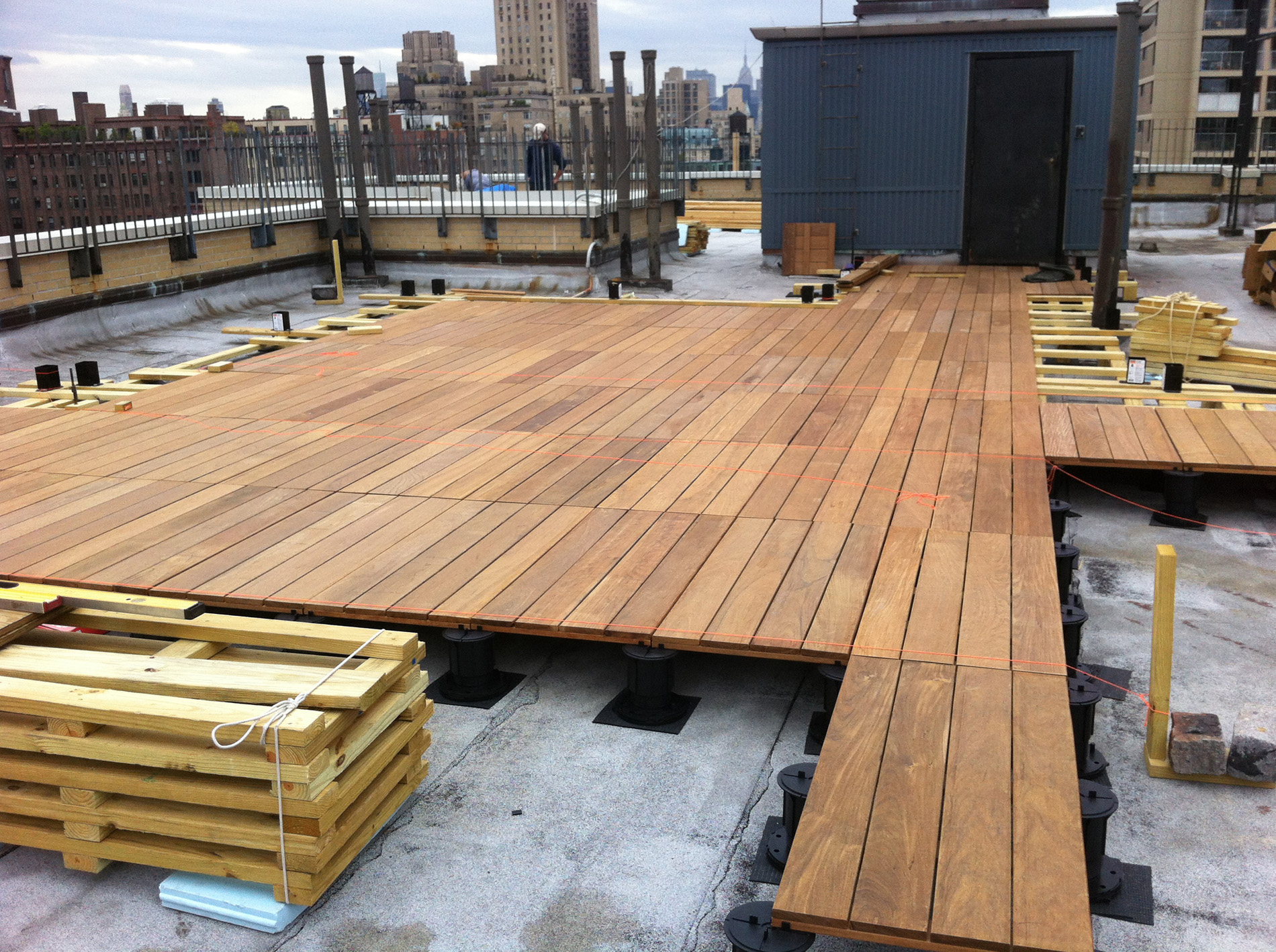 Adjustable Pedestal Decking Systems All Decked Out Interlocking with size 1900 X 1419