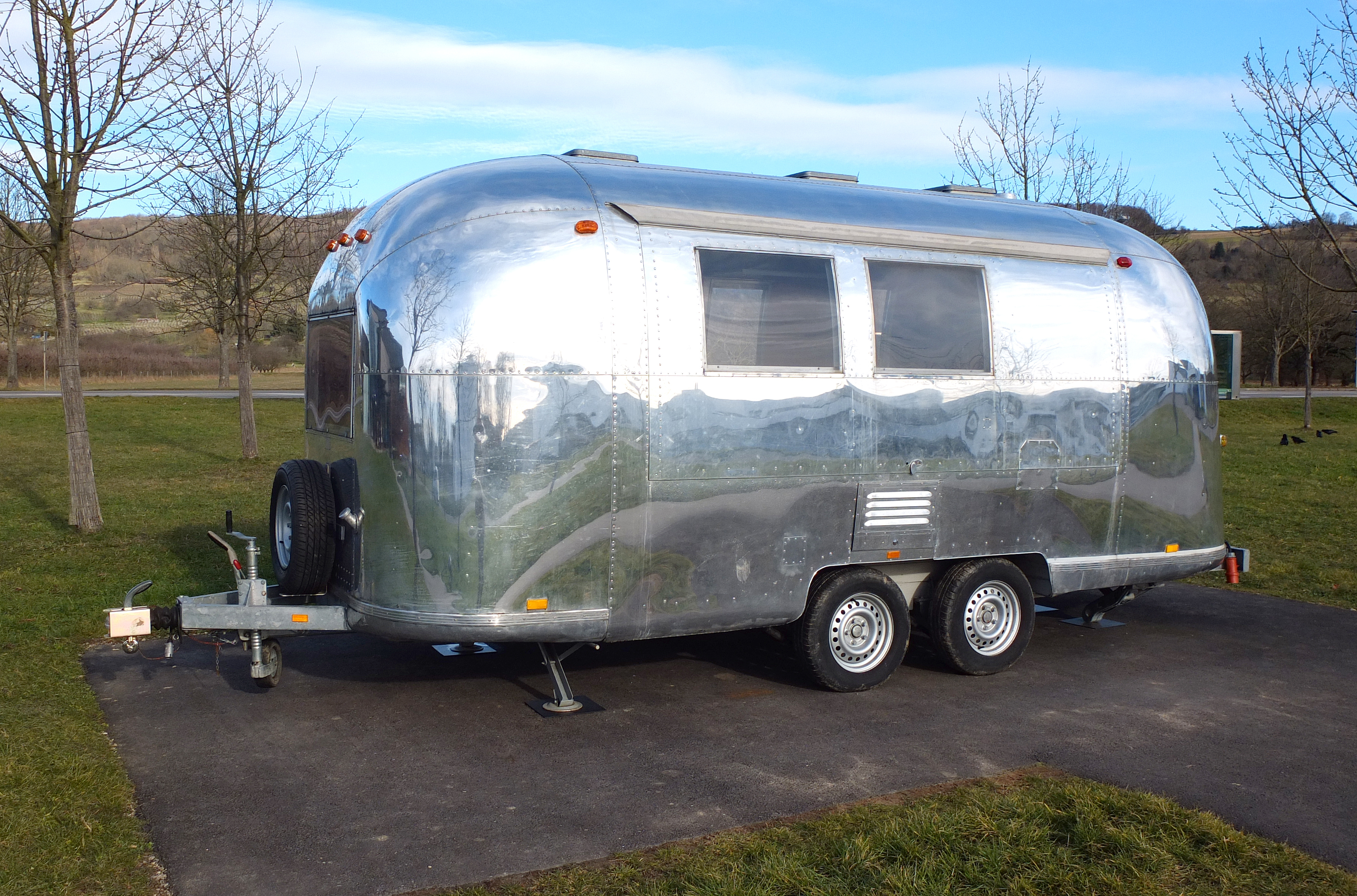 Airstream Wikipedia in measurements 3650 X 2411