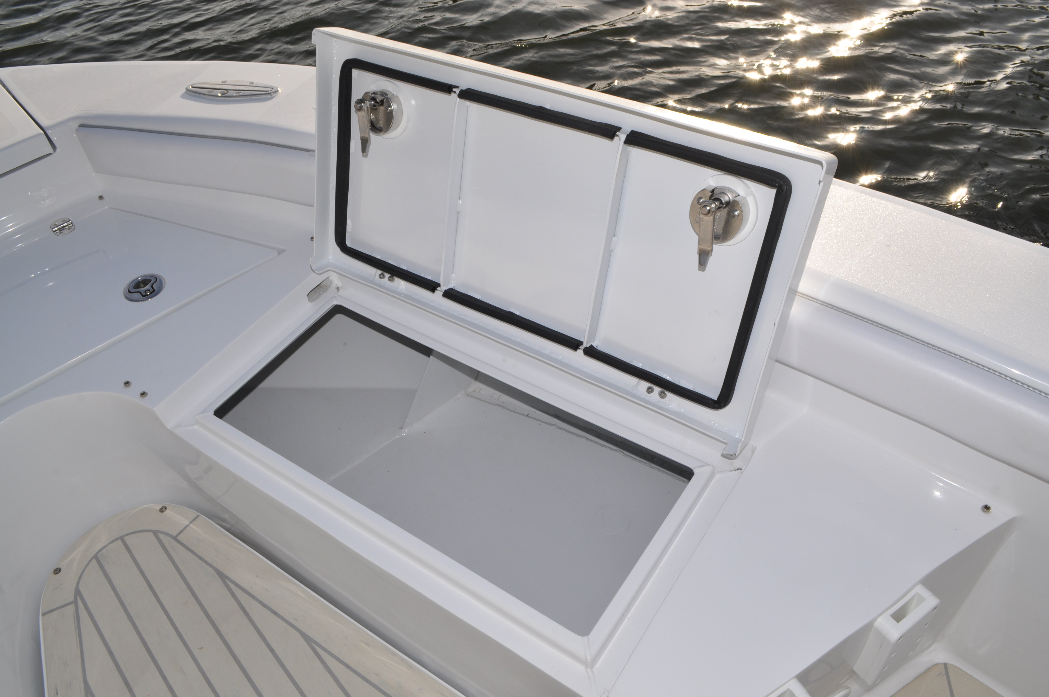 Boat Storage Boat Storage Hatches in size 4288 X 2848