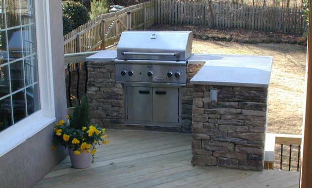 Built In Grill On Wood Deck Garden Ideas In 2019 Outdoor Grill regarding measurements 1600 X 1200