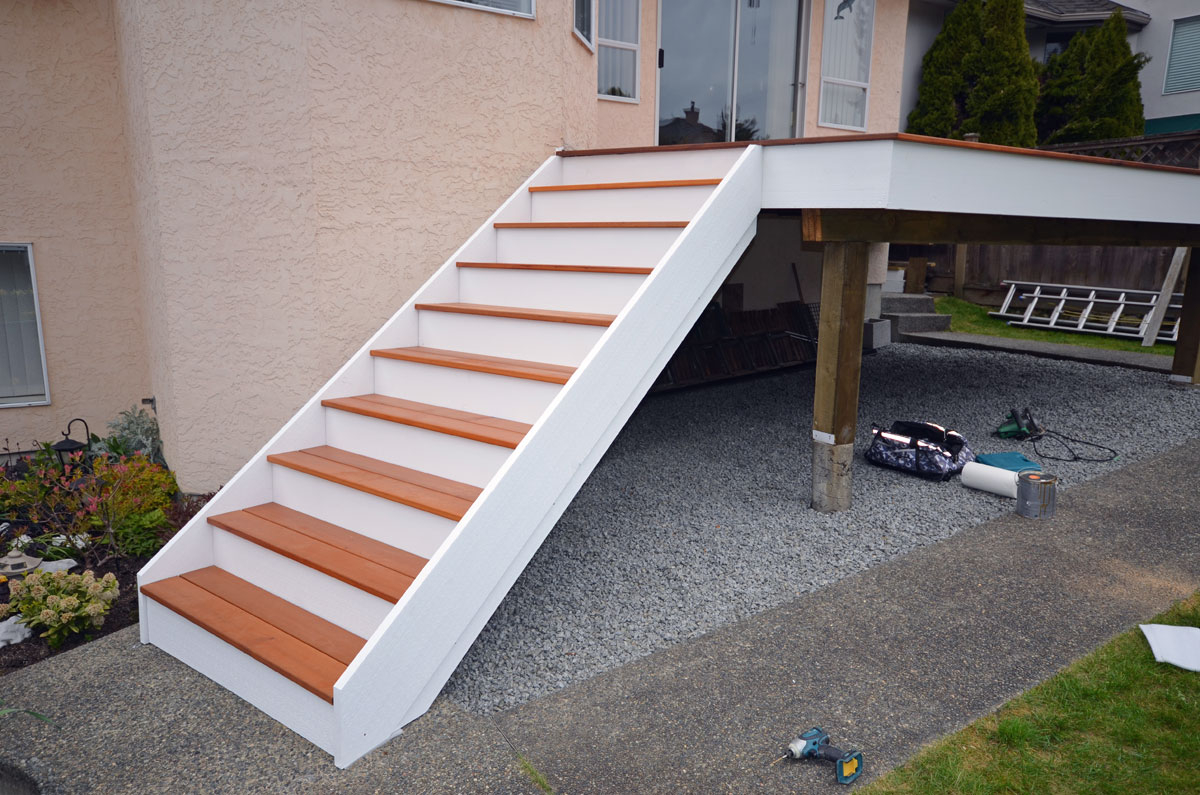 Composite Deck Stair Risers Lay Out Attach Stringers To Your for proportions 1200 X 795