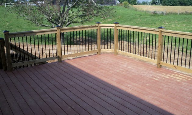 Composite Deck With Wood Railing Composite Decks In 2019 with proportions 3648 X 2736