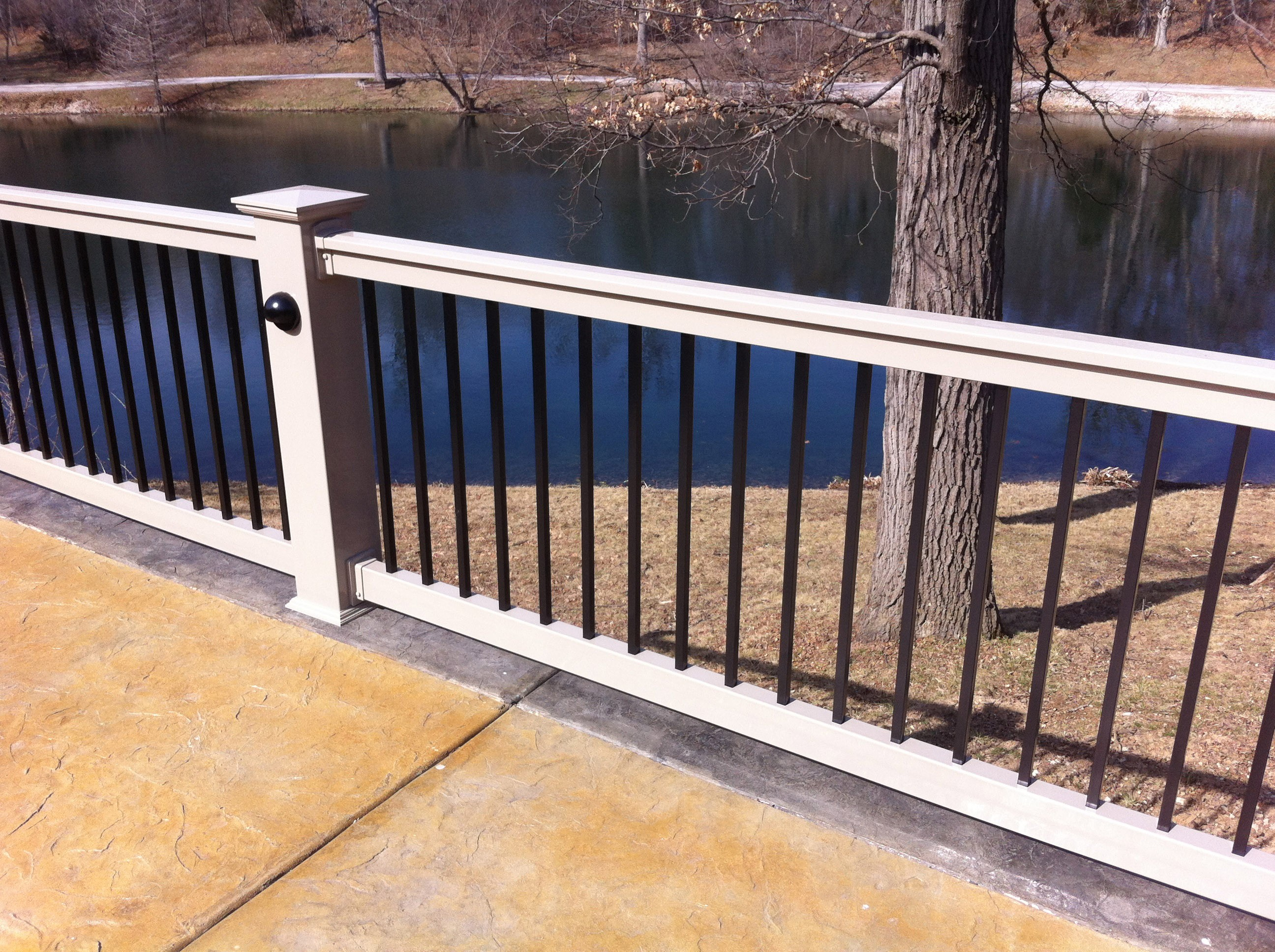 Deck Strong And Stunning Aluminum Deck Balusters For Your Deck with regard to size 2592 X 1936