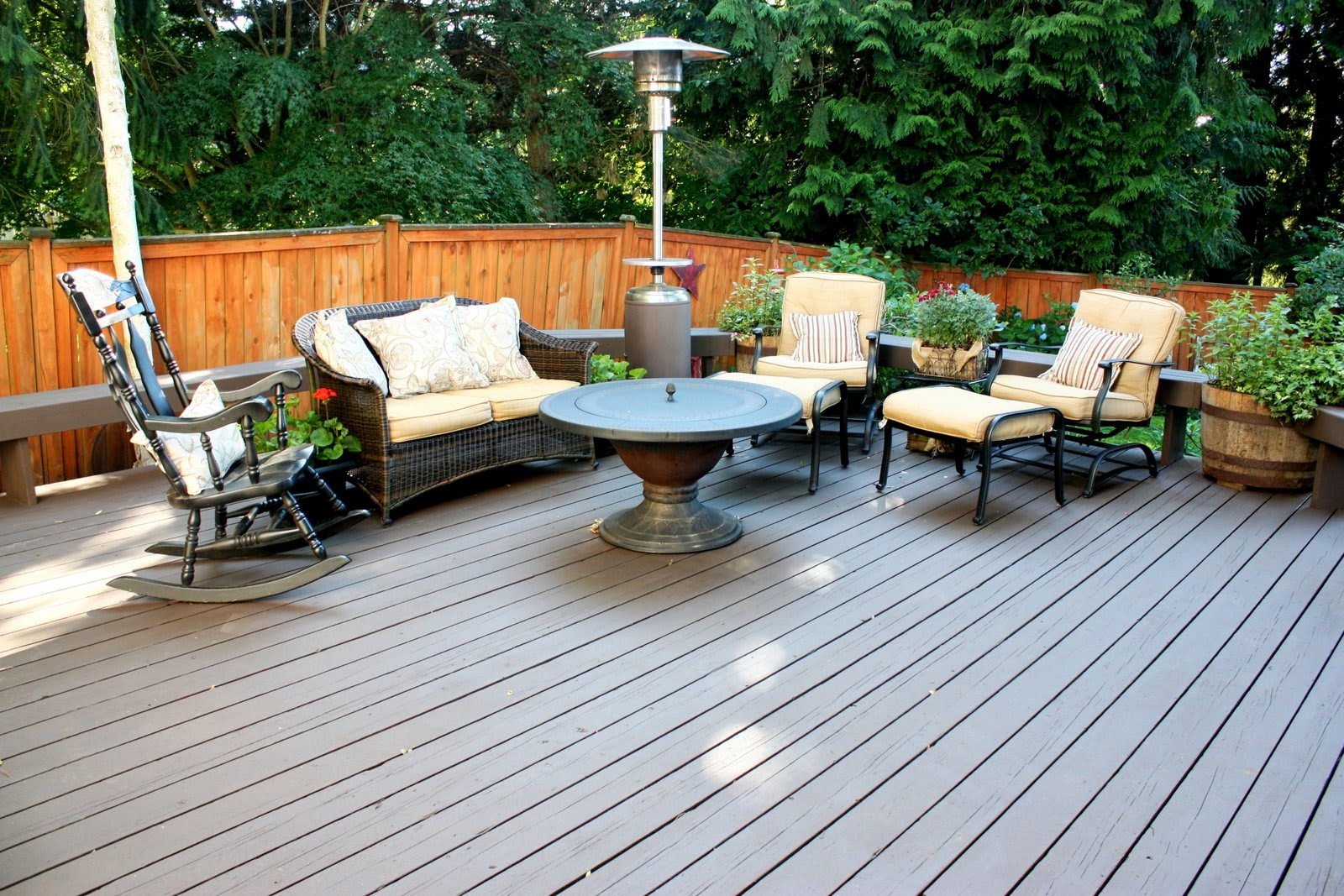 Decking Nice Outdoor Home Design With Behr Deck Paint intended for dimensions 1600 X 1067