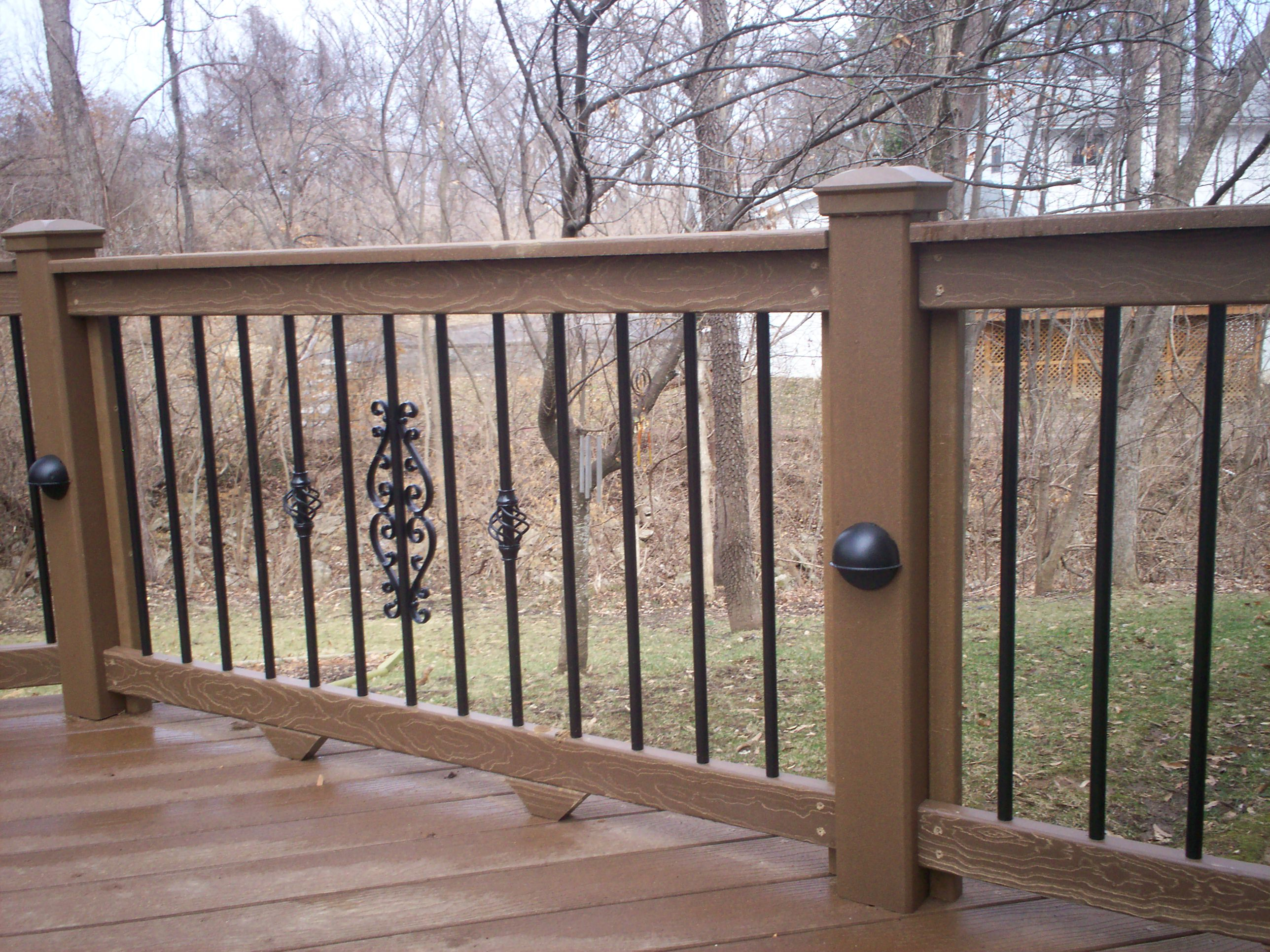 Exterior Deck Spindle Spacing For Best Railing Design Scoopsights regarding sizing 2576 X 1932