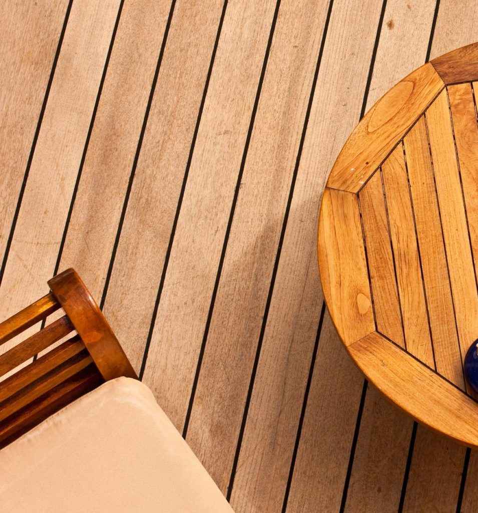 Hardwood Vs Composite Decking Which One To Choose Petal Uk inside sizing 955 X 1024