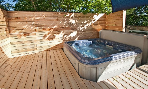 Hot Tub Deck Rsi Projects for dimensions 3192 X 2322