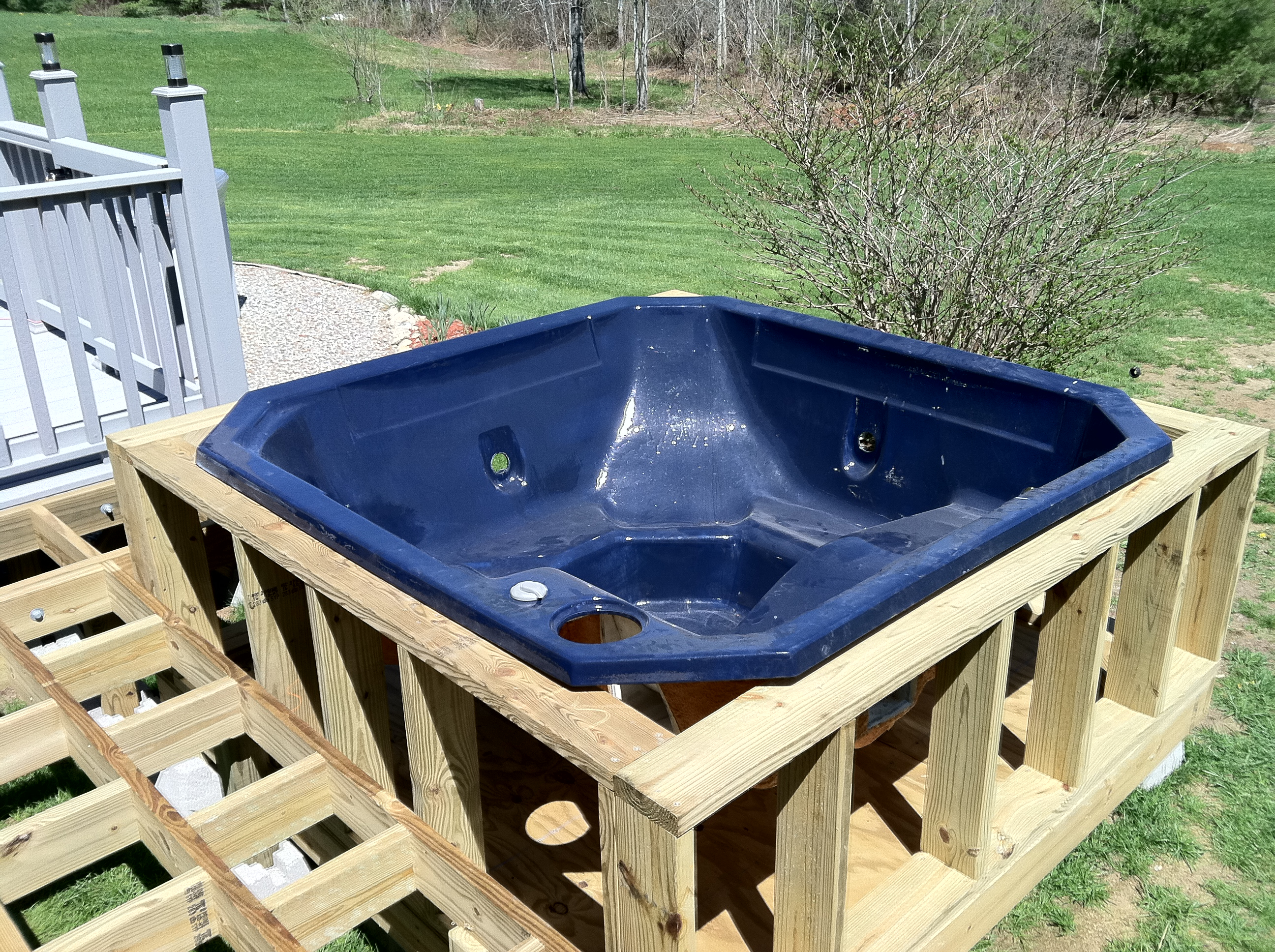 Hot Tub Walls And Walkway Supports Repair And Refinishing A Hot Tub within dimensions 2592 X 1936