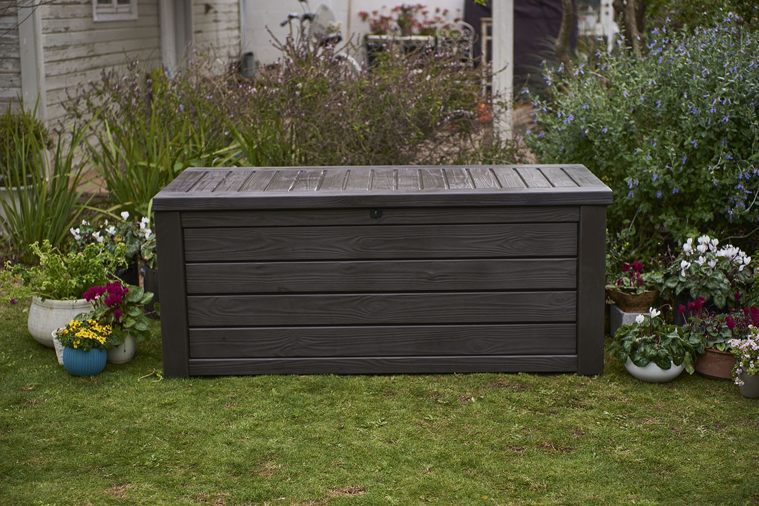 Keter Westwood 150 Gallon Resin Outdoor Deck Boxstorage Bench within proportions 1498 X 1000