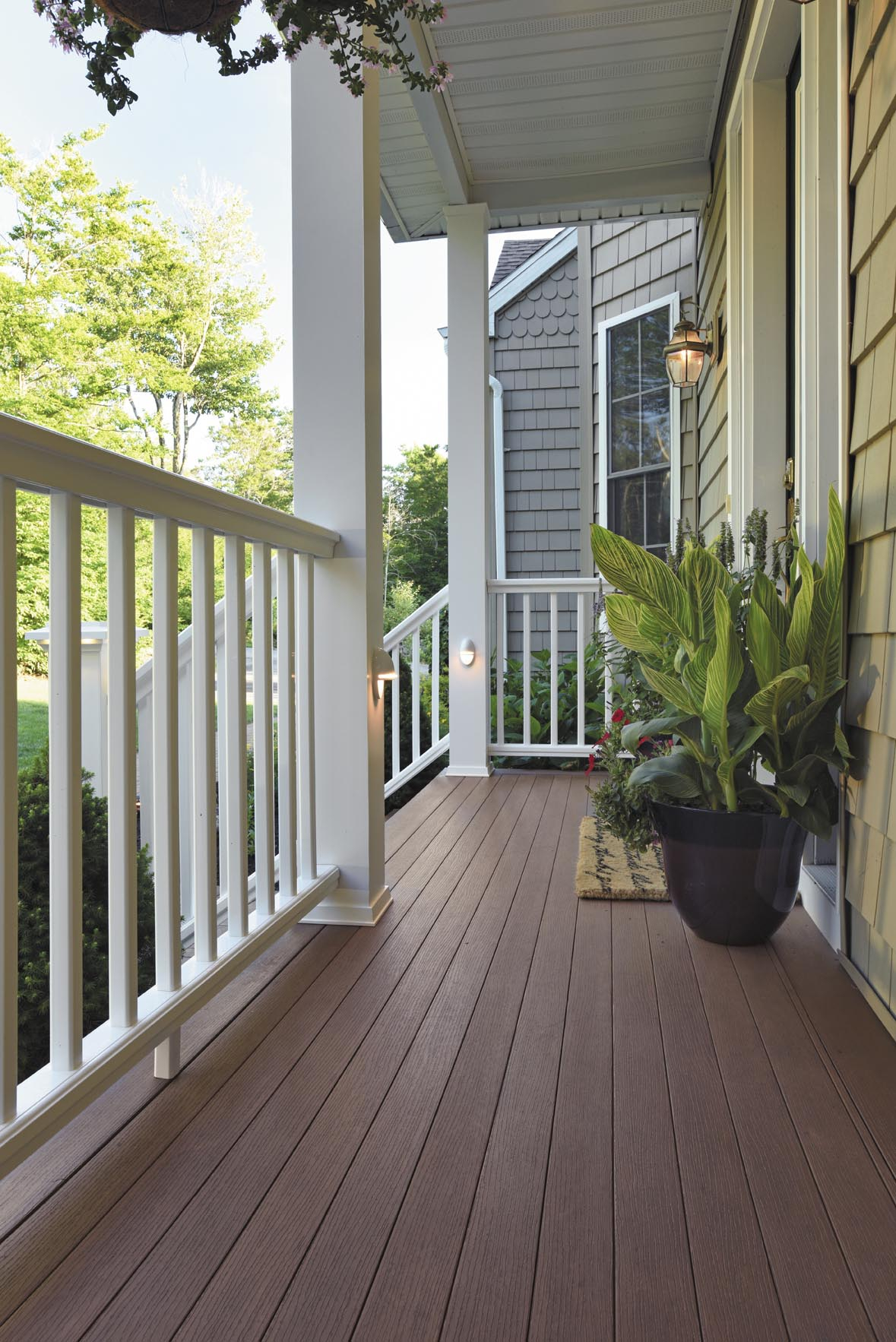 Lighting Products For Decks Porches Railings Timbertech with regard to measurements 1179 X 1766