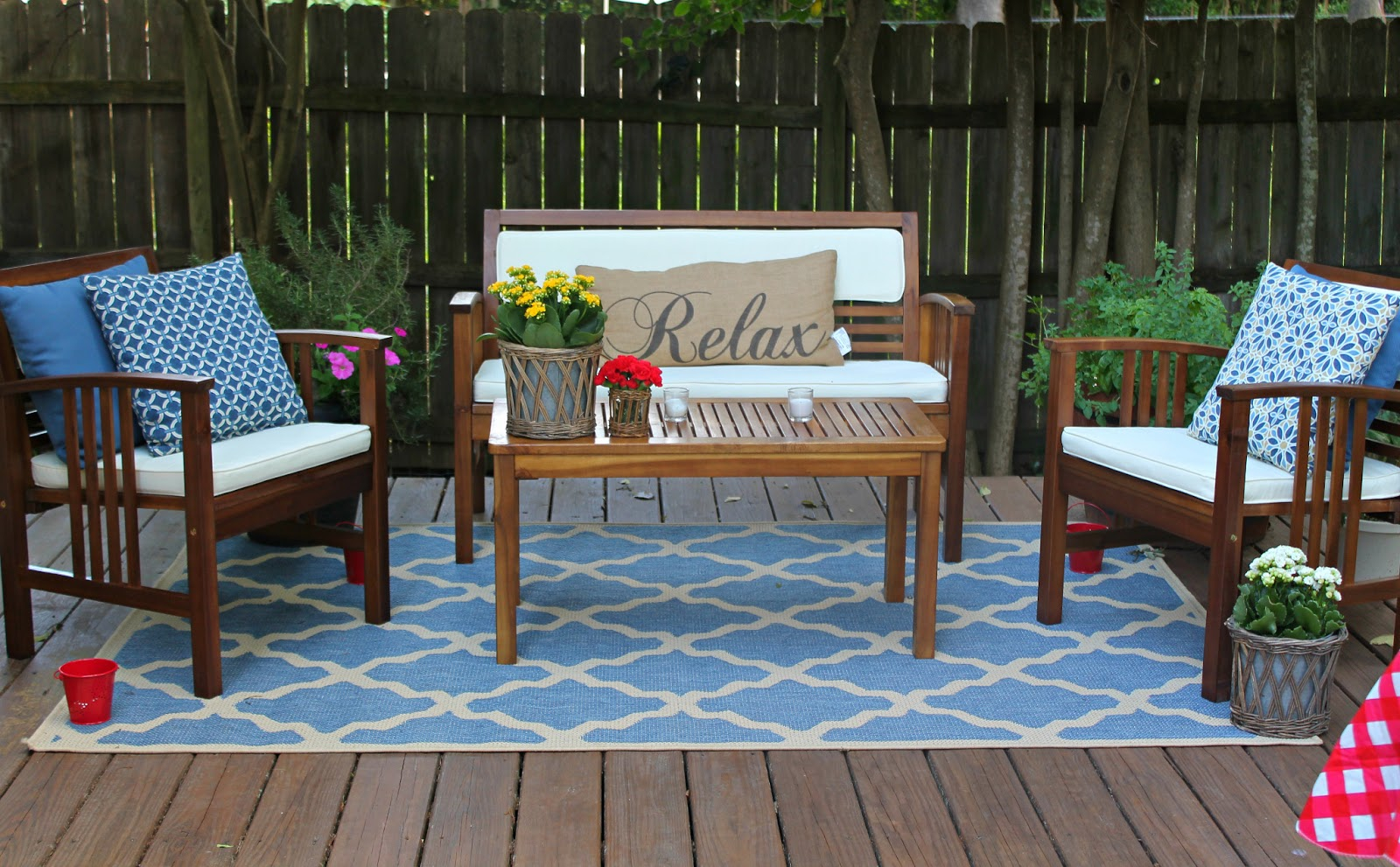 Outdoor Rug On Wood Deck • Bulbs Ideas