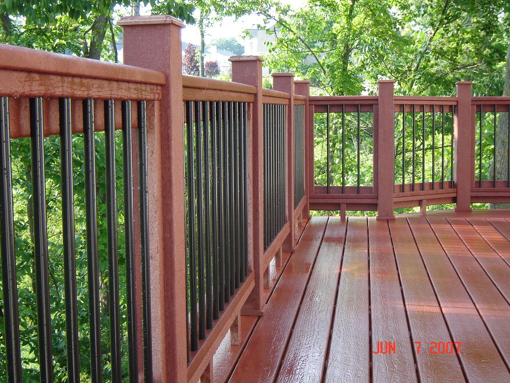 Moisture Shield Decking With Custom Railing Great Deck Ideas throughout measurements 1024 X 768