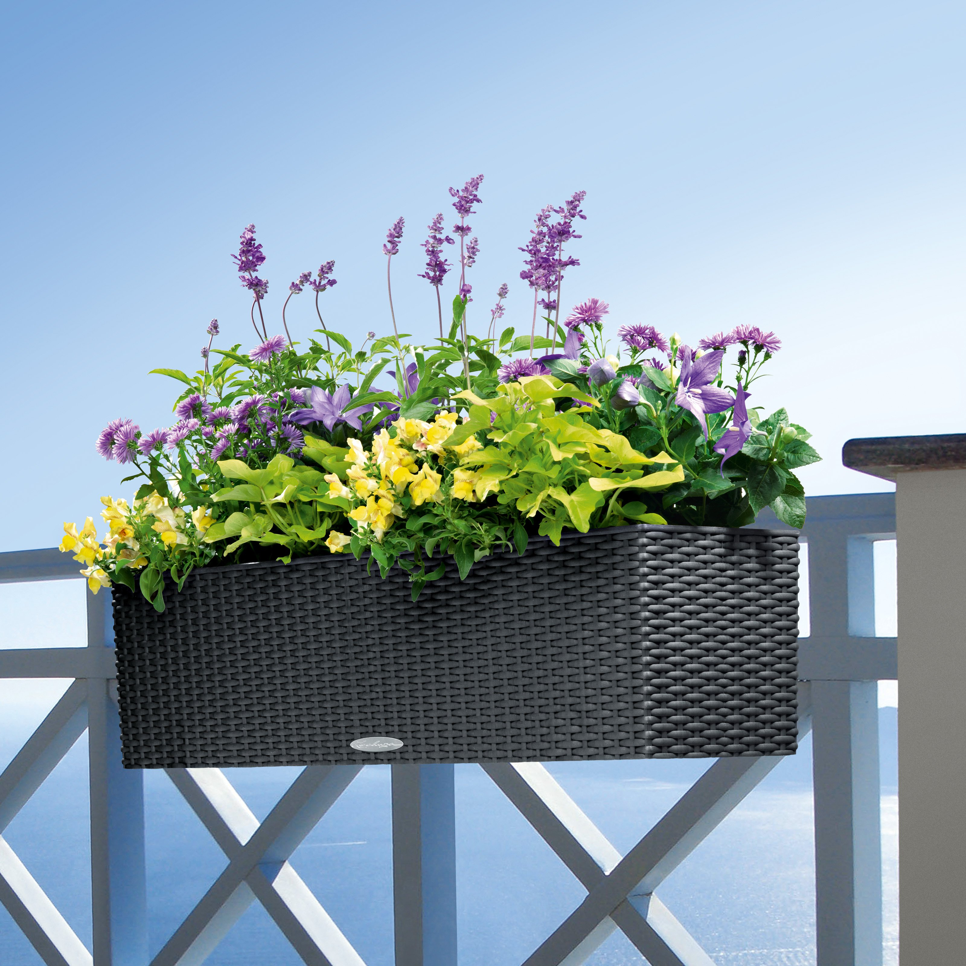 Outdoor Beautiful Railing Planters For Your Fence Or Deck Railing for proportions 3200 X 3200