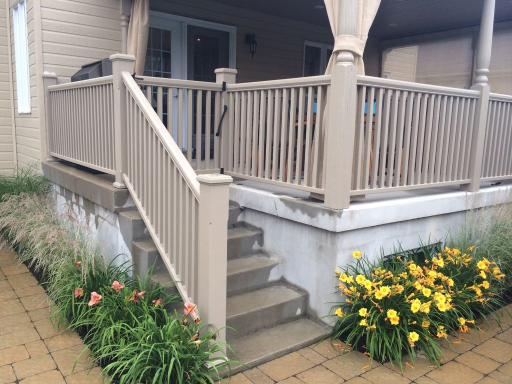 Premium Deck Railing From 2x4 And 2x6 Construction Lumber 7 Steps in dimensions 1024 X 768