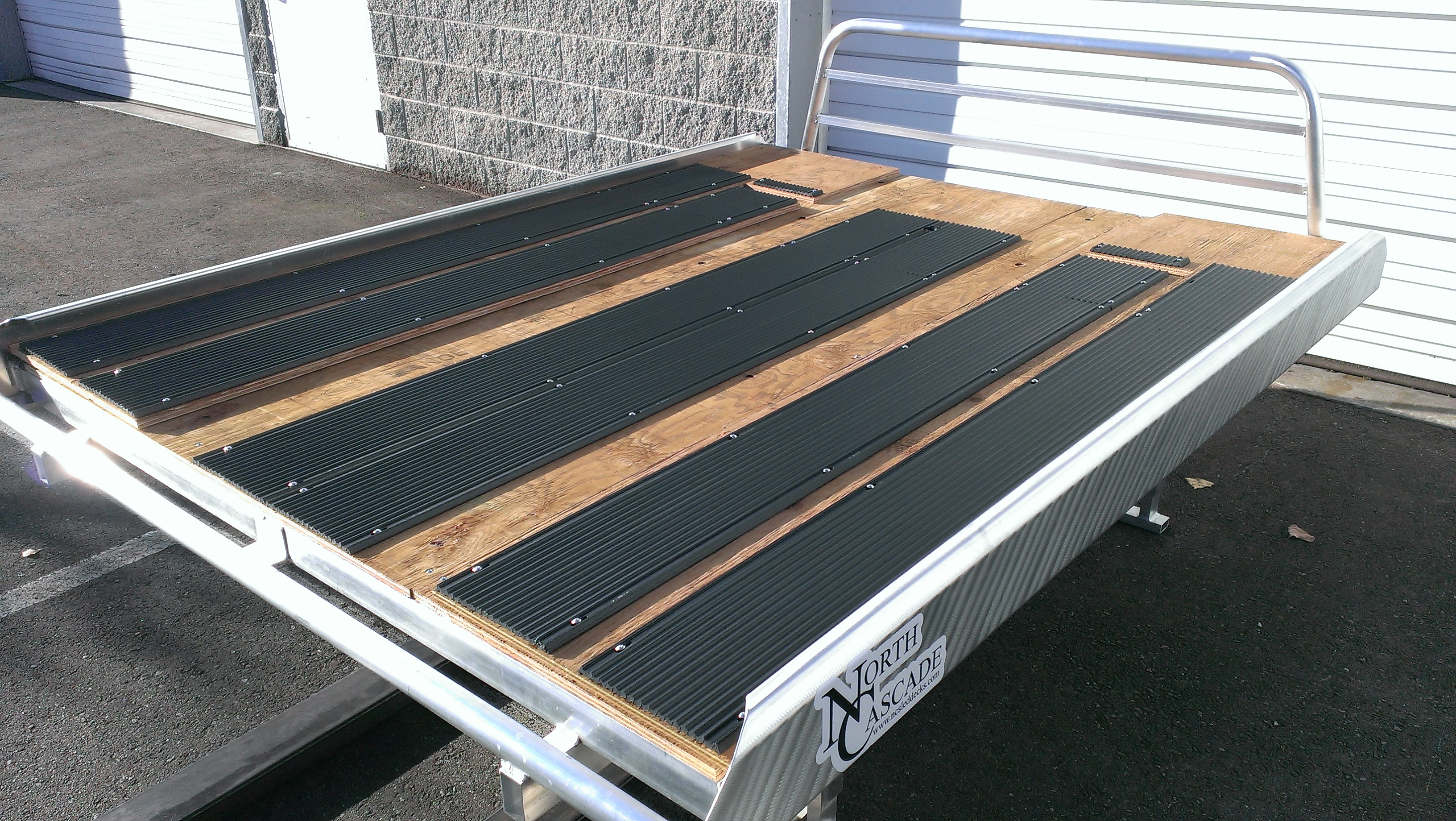 Product Pricing Sled Deck with dimensions 3264 X 1840