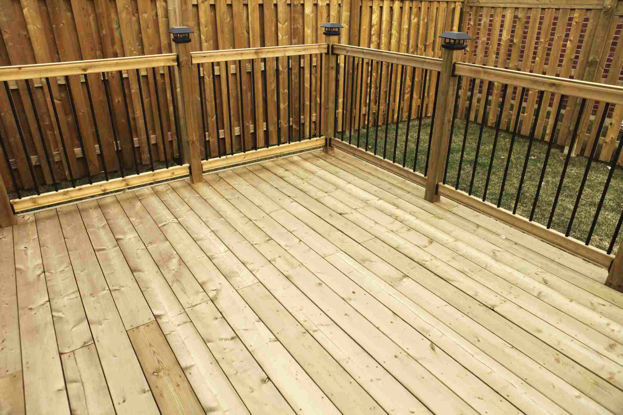 Pros And Cons Of Wood And Composite Decking for measurements 2122 X 1415