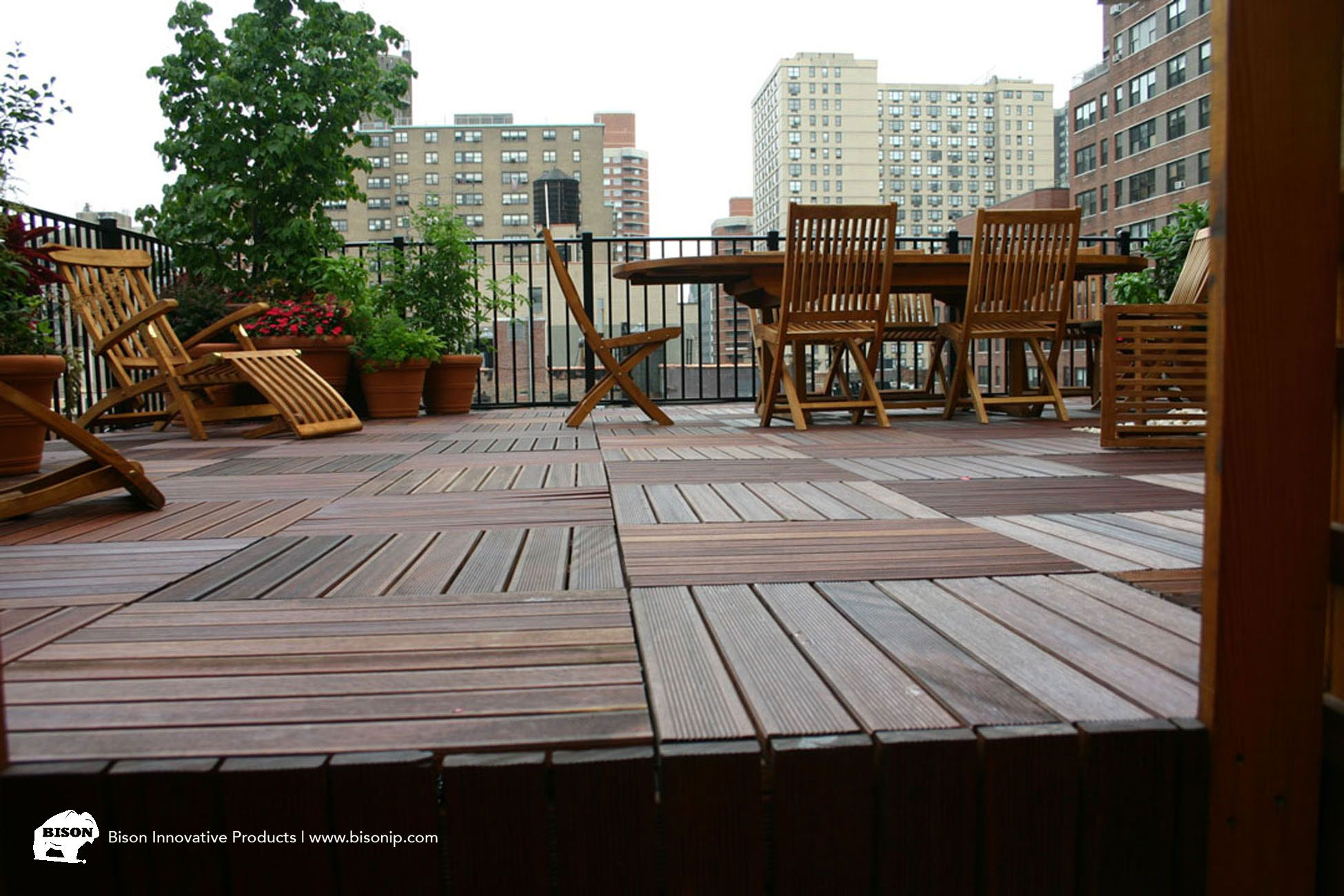 Rooftop Deck In New York Featuring Bison Innovative Products Ipe regarding size 1950 X 1300