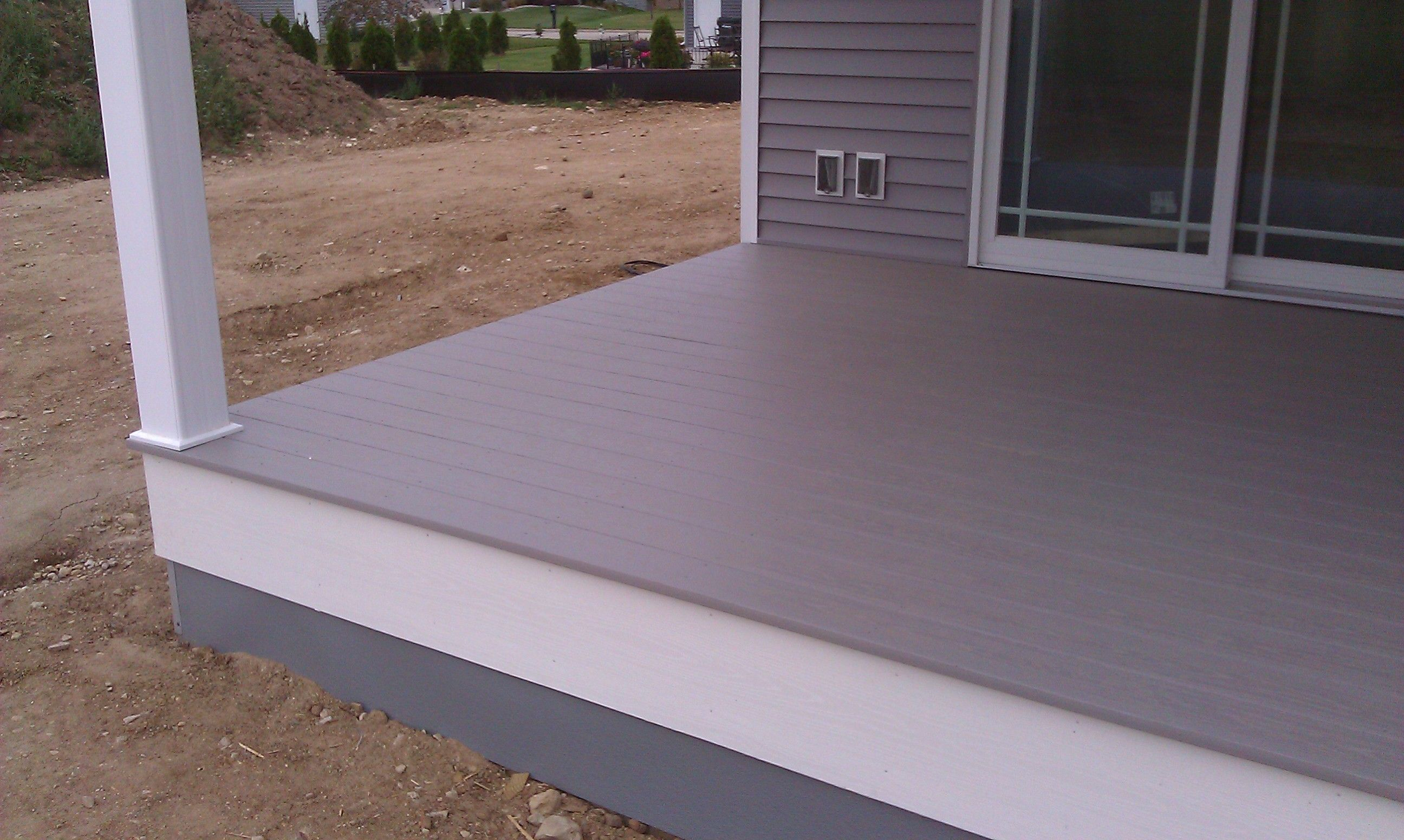 Slate Gray Azek Decking With White Fascia Cover And Certainteed Post with regard to dimensions 2592 X 1552