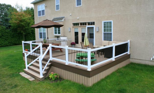 Superior Vinyl Railings Decks R Us with regard to proportions 1200 X 800