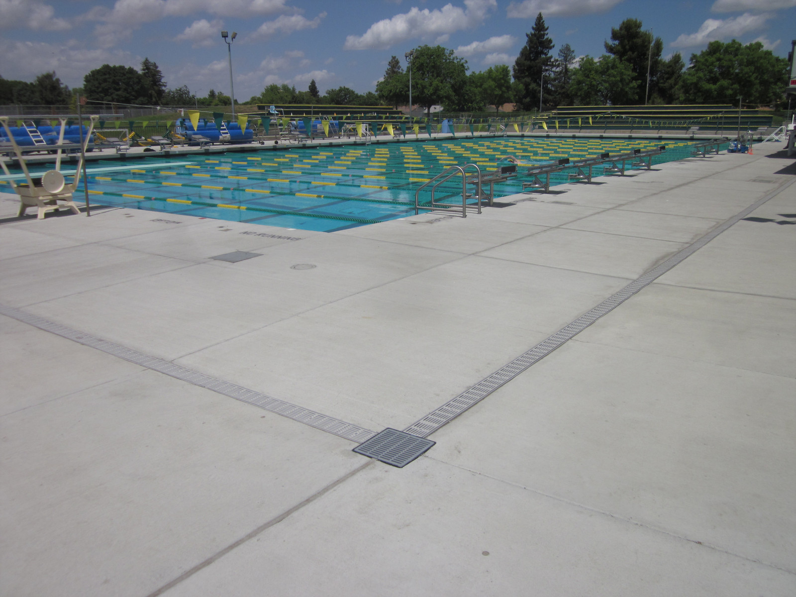 Swimming Pool Trench Drains I Usa I Ericsons Dura Trench with measurements 1600 X 1200