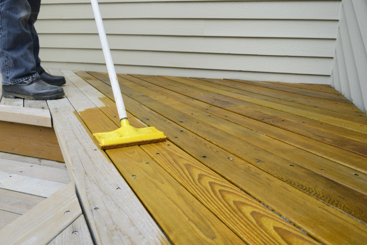 The Best Deck Stain According To Diyers Bob Vila for measurements 1200 X 801