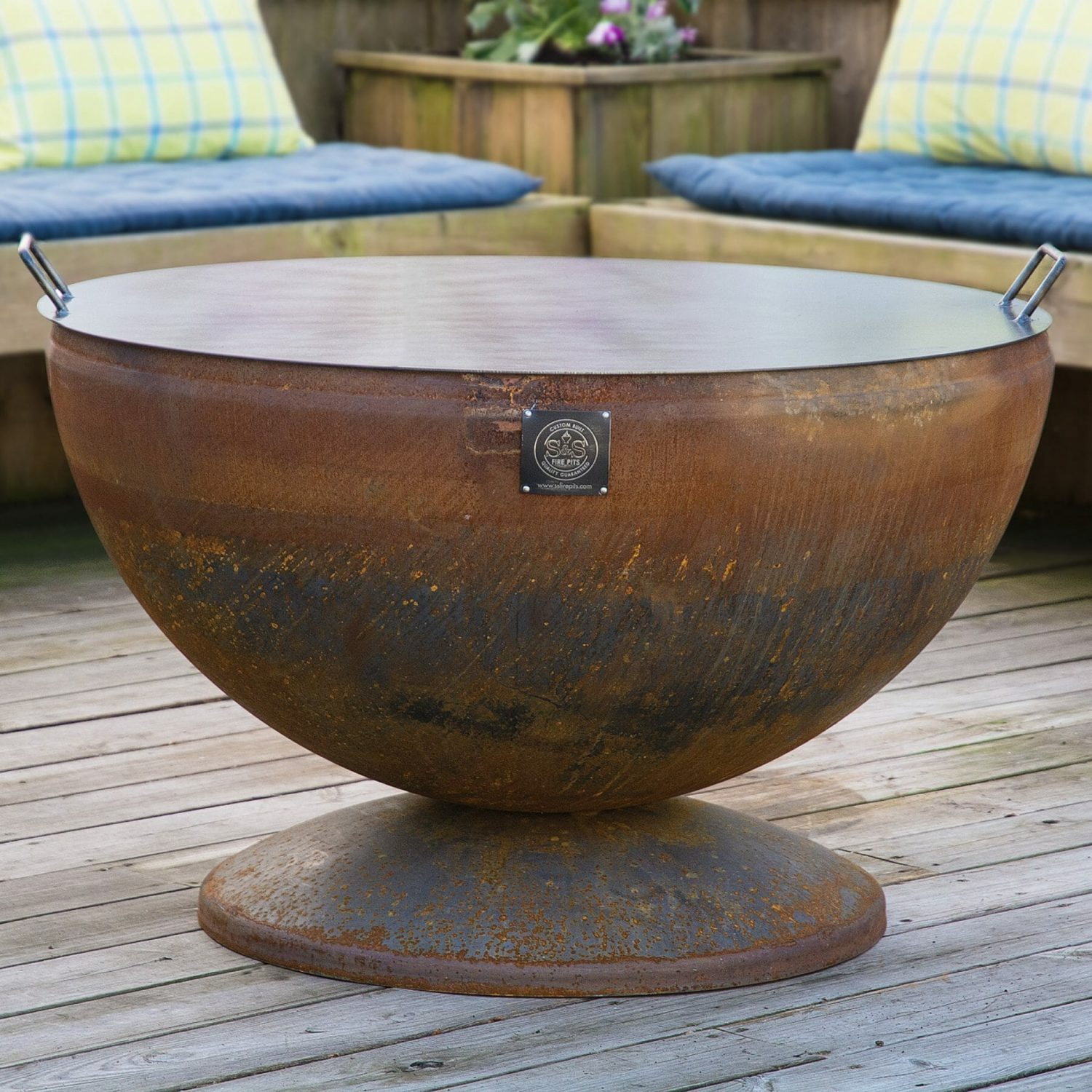 The Dos And Donts Of Using A Fire Pit On A Wooden Deck with regard to proportions 1500 X 1500