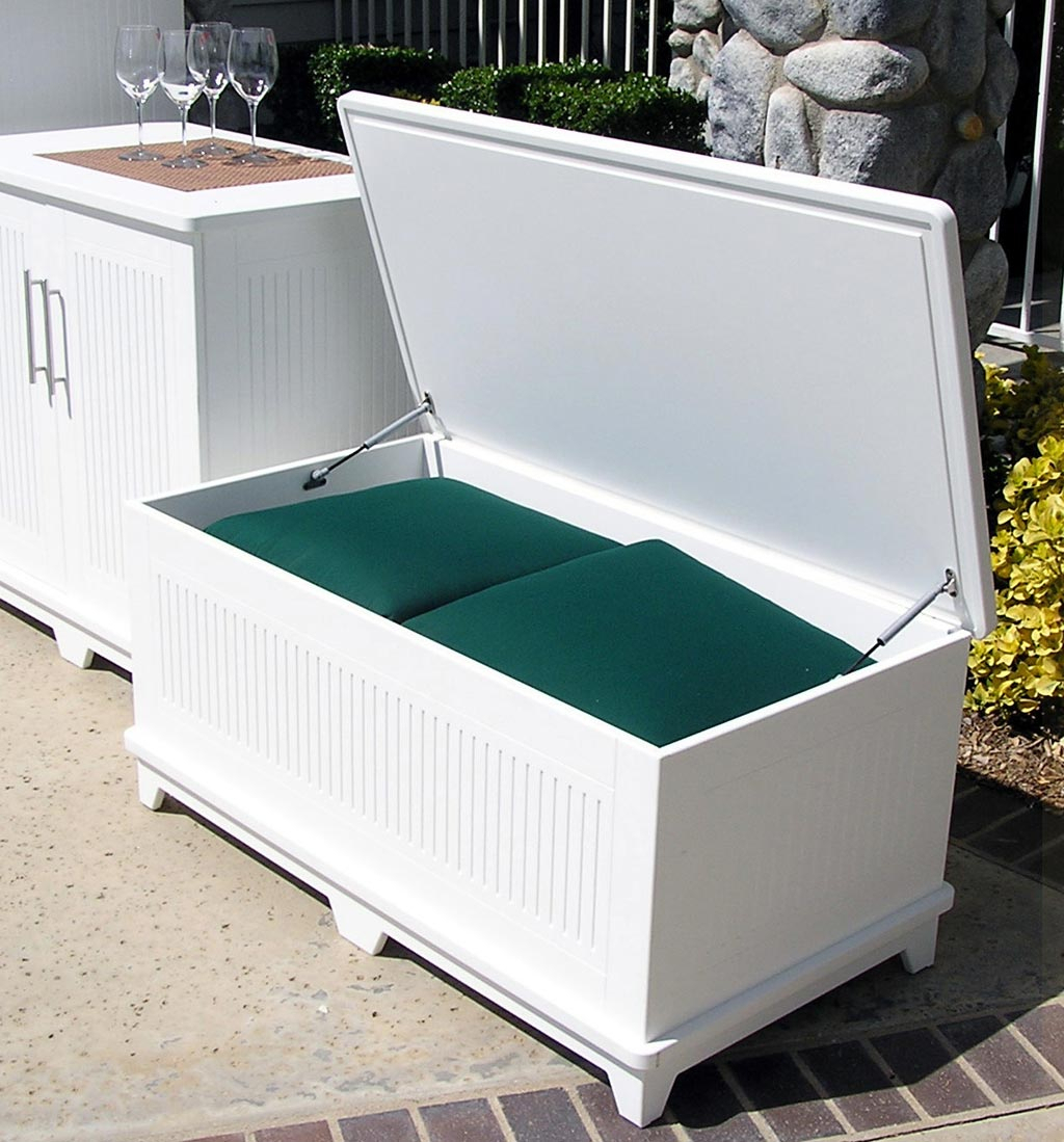 White Deck Box With Seat And Large White Deck Box Decks Ideas 8 with regard to measurements 1024 X 1099