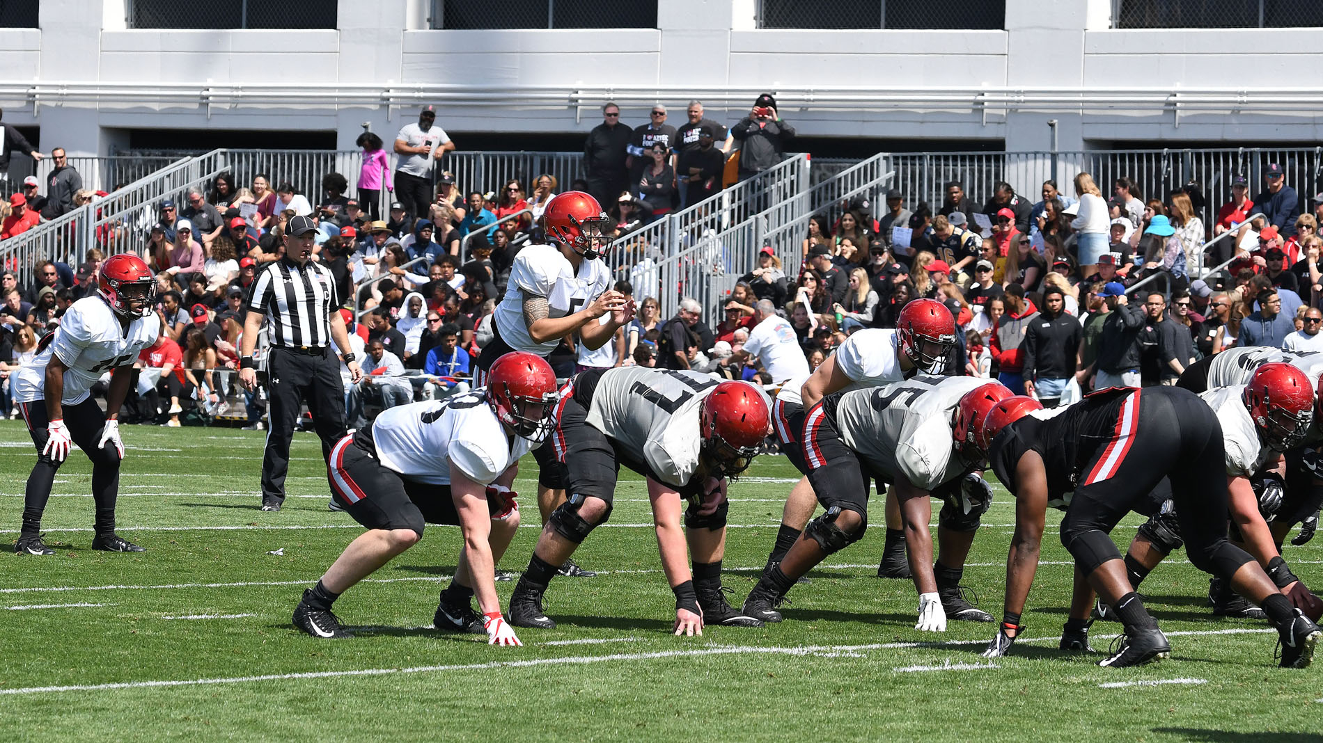 White Squad Wins Aztec Football Spring Game 15 0 Sdsu Athletics for proportions 1900 X 1068