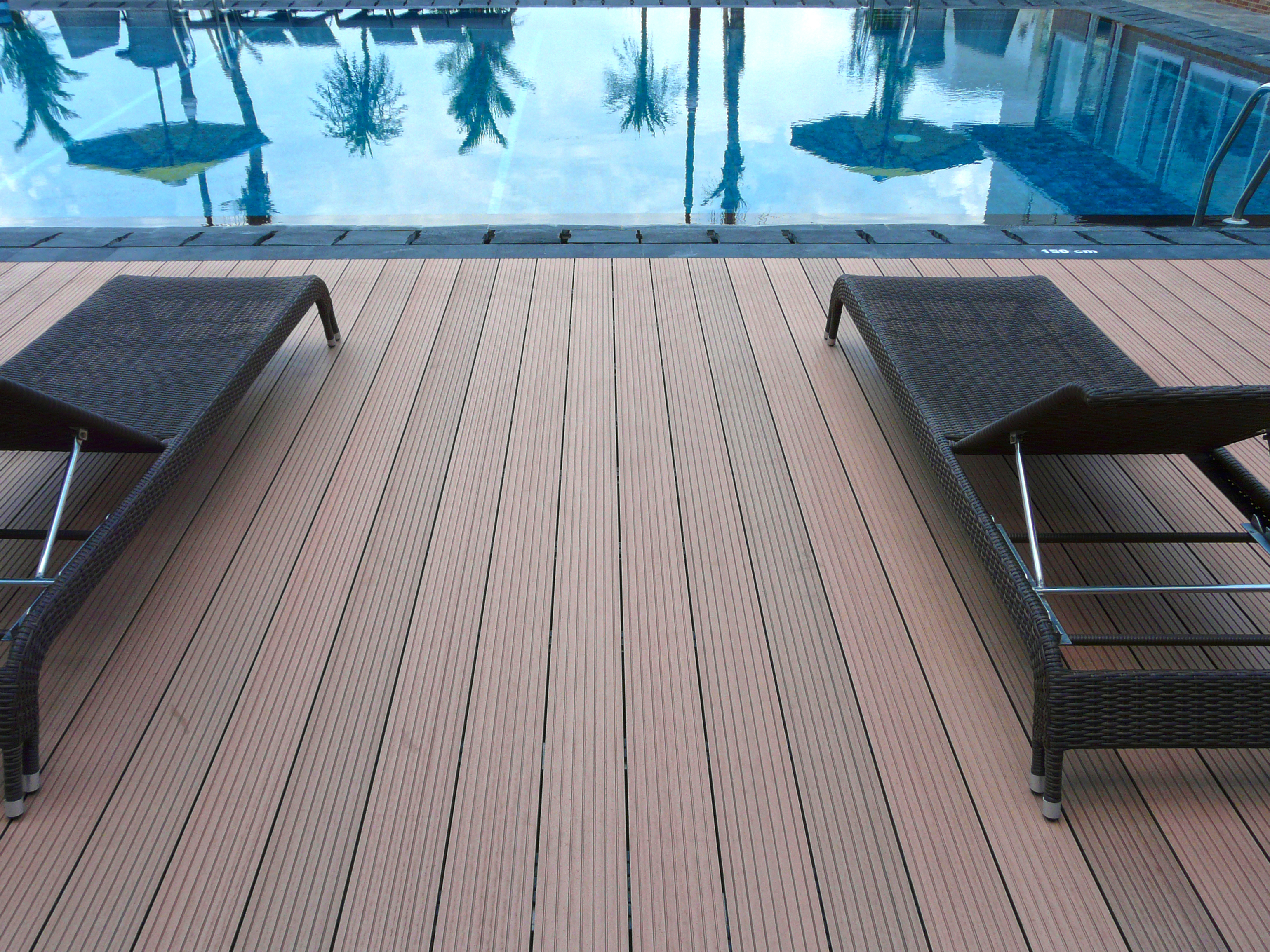 Wpc Decking Indonesia Destination Green in size 3080 X 2310