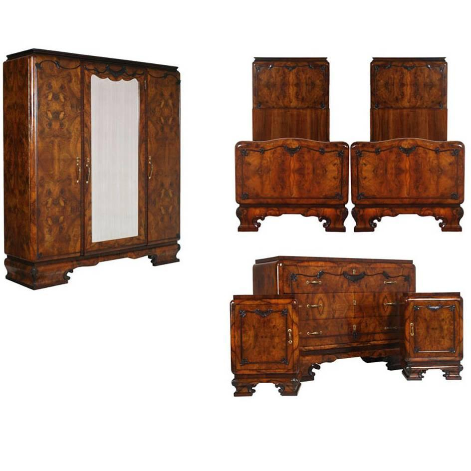 1920s Italian Art Deco Bedroom Set In Walnut And Burl Walnut Meroni Fossati throughout measurements 944 X 944