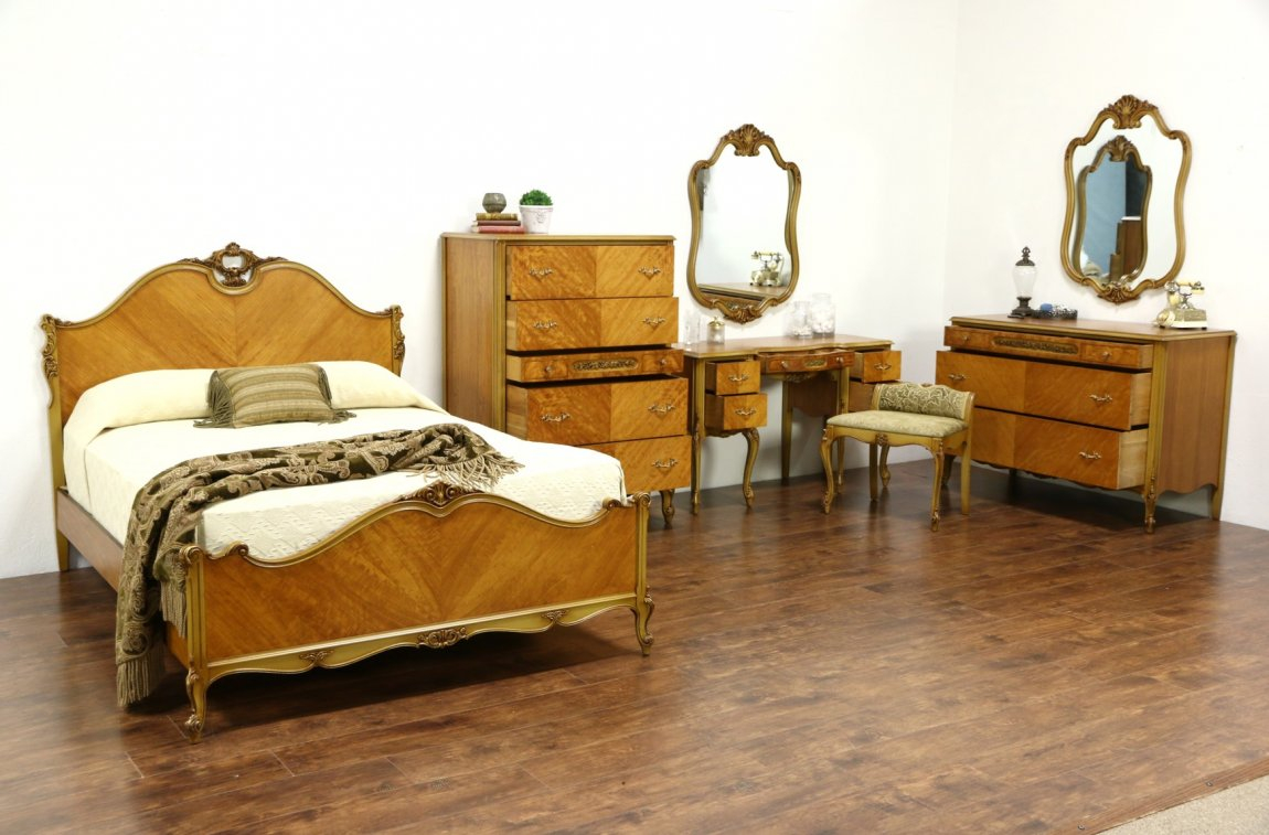 1940 Furniture Design Mahogany Bedroom Set 1950s 1930s Styles French with dimensions 1150 X 757
