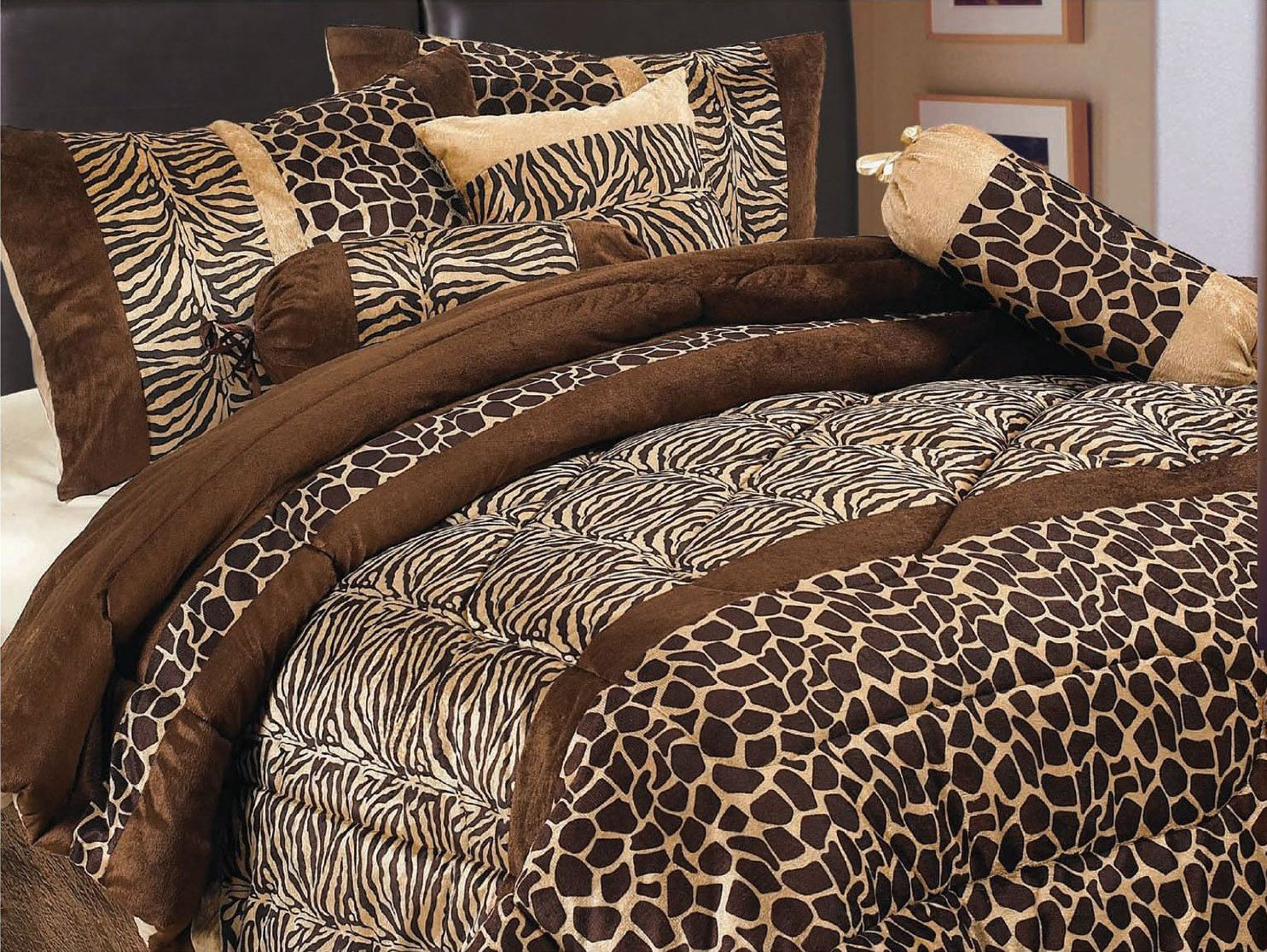 7 Piece Safari Zebra Giraffe Print Brown Micro Fur Comforter Set with size 1485 X 1116