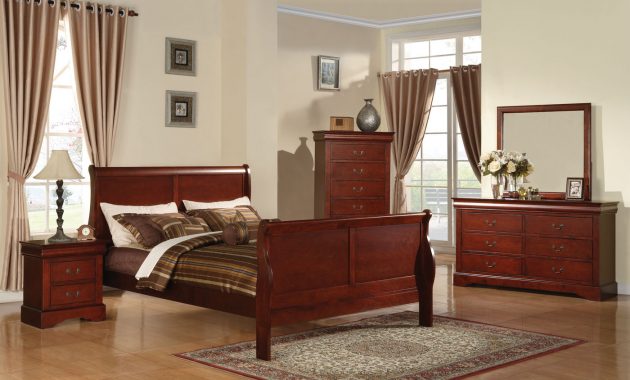 Acme Louis Phillipe Iii Sleigh Bedroom Set In Cherry in proportions 1400 X 910