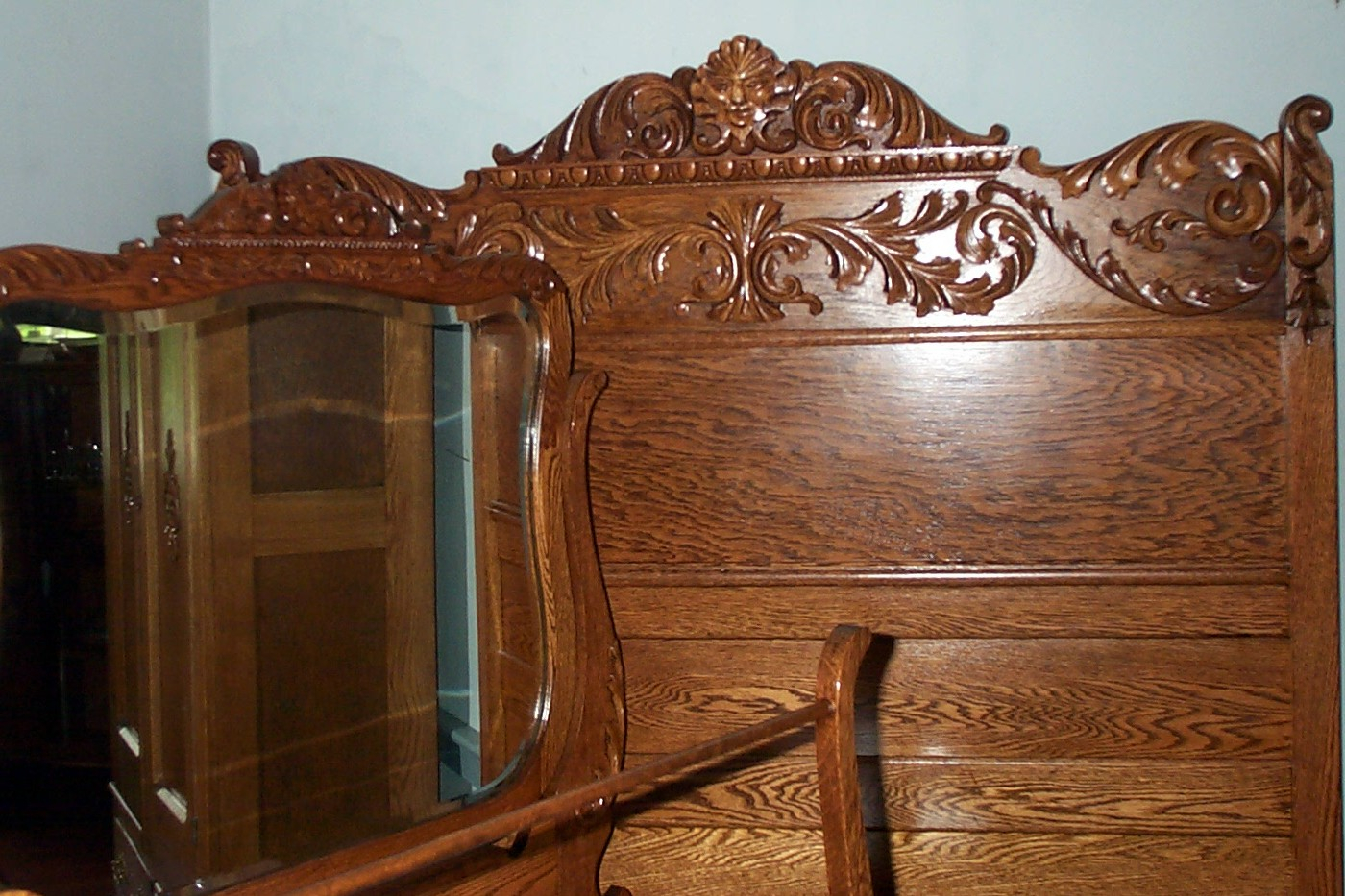 Agreeable Antique Oak Bedroom Suites Suite Vanity Furniture Tobacco pertaining to proportions 1400 X 933