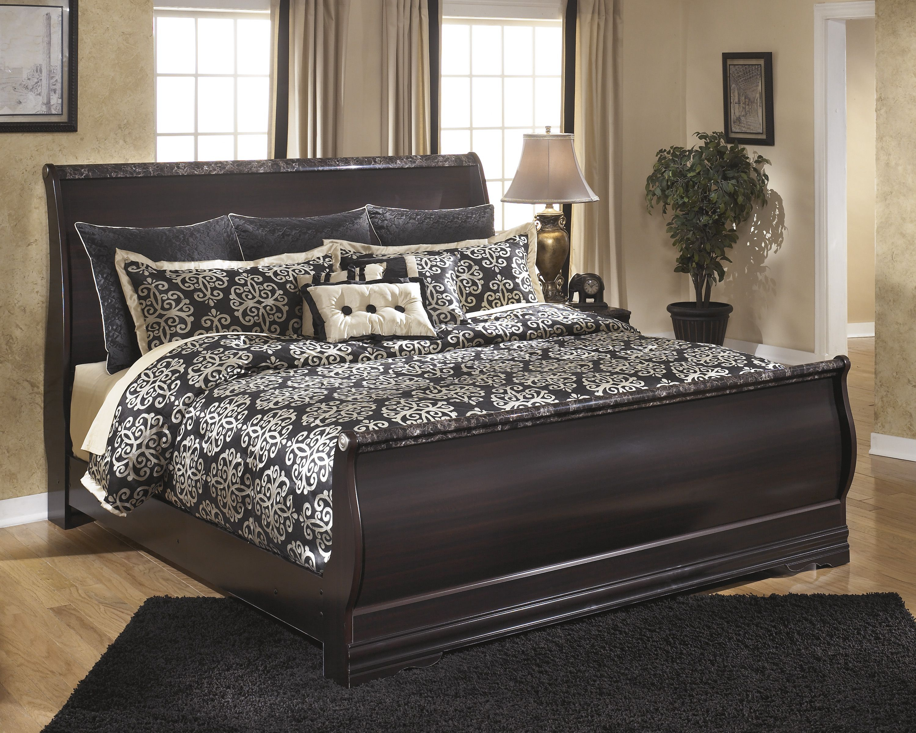 Alternate Style Sleigh Bed Is Also Available The Esmeralda pertaining to proportions 3000 X 2400