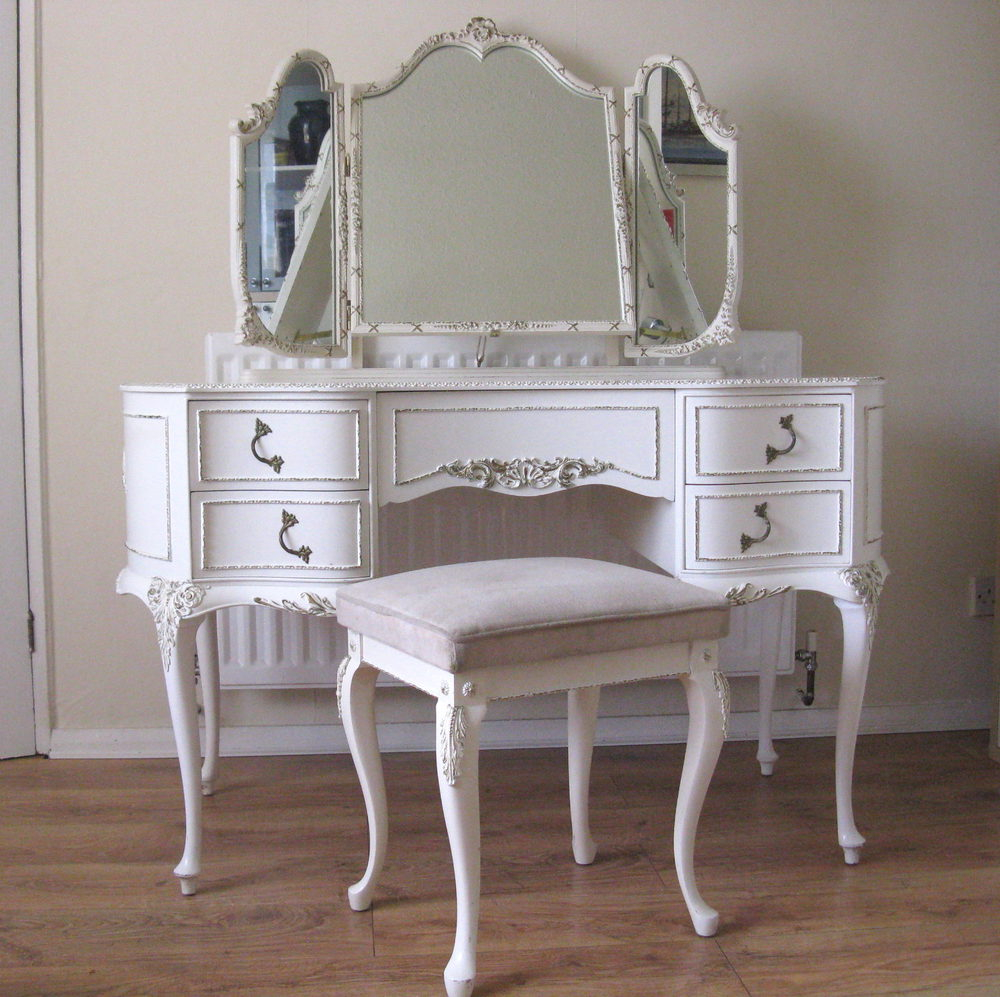 Antique Vanity Dresser Royals Courage Vintage Dressing Table The throughout sizing 1000 X 997