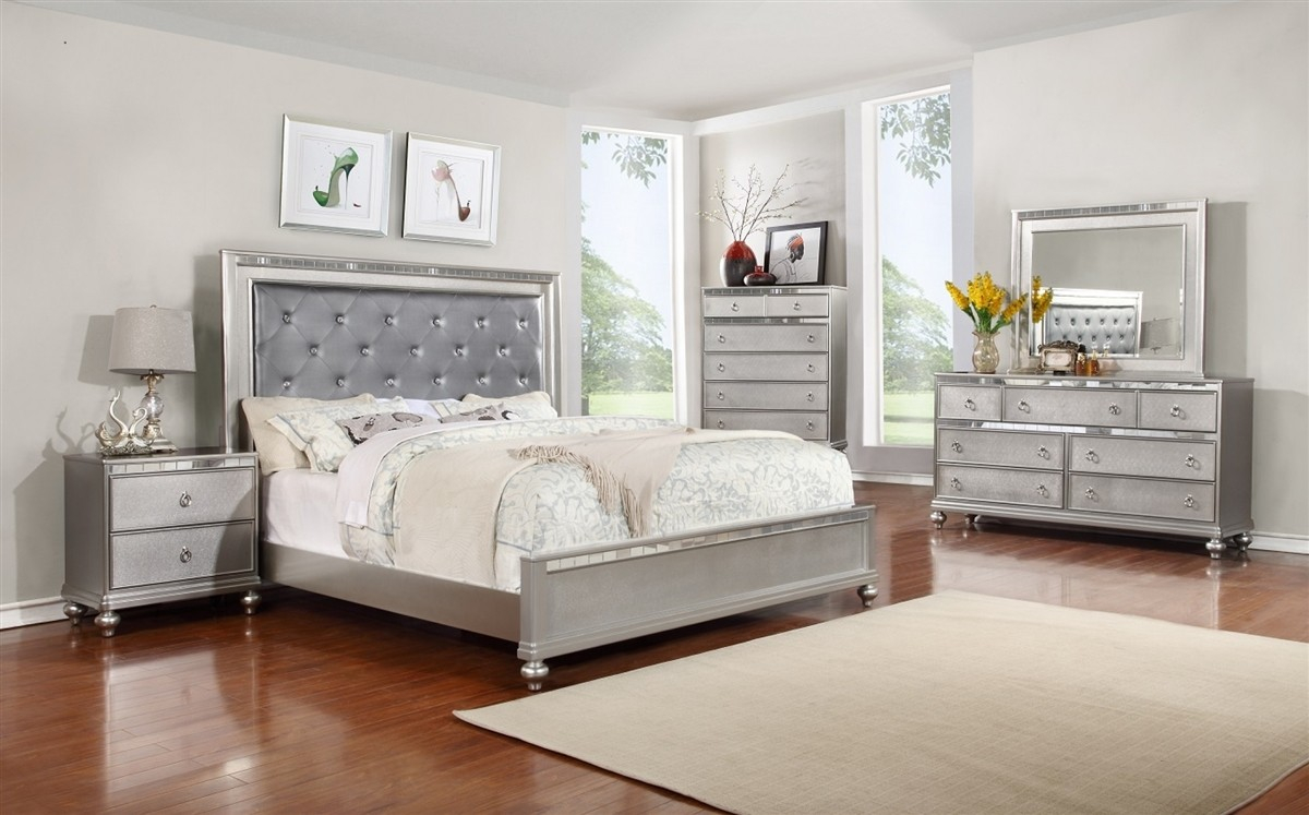 B4183 Contemporary Bedroom Set In Silver Finish in measurements 1200 X 747