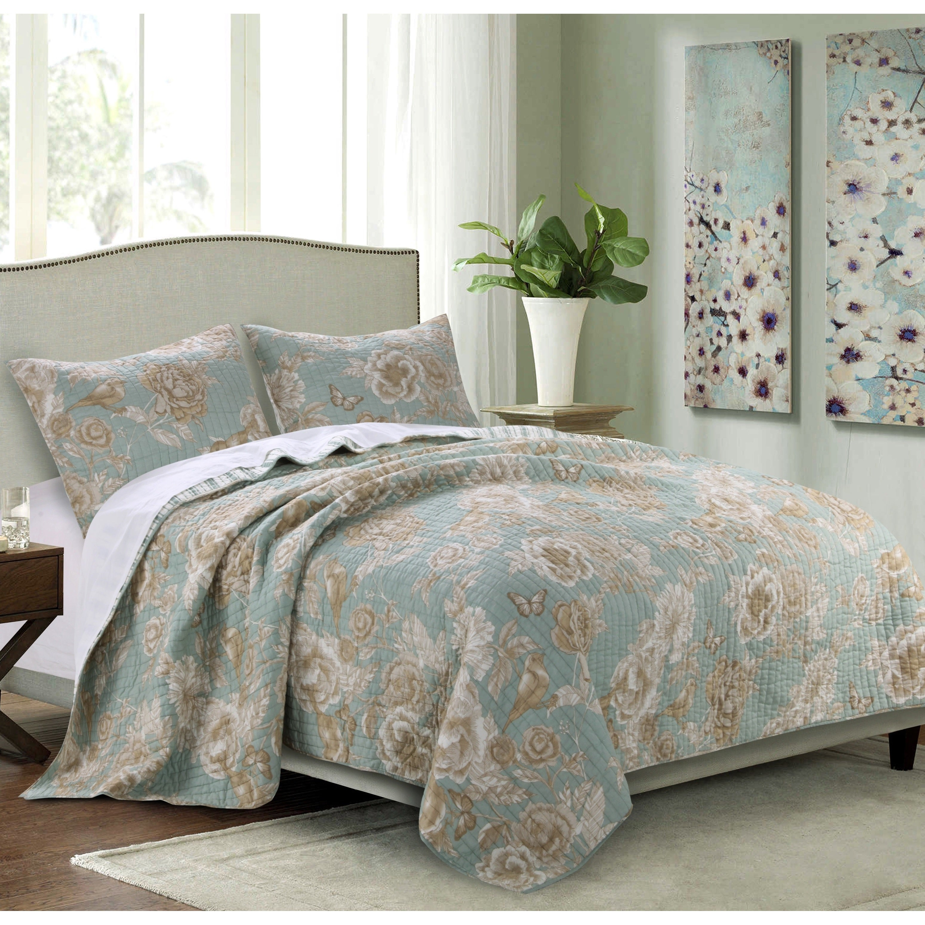 Barefoot Bungalow Naomi Spa Floral 3 Piece Quilt Set for sizing 3099 X 3099