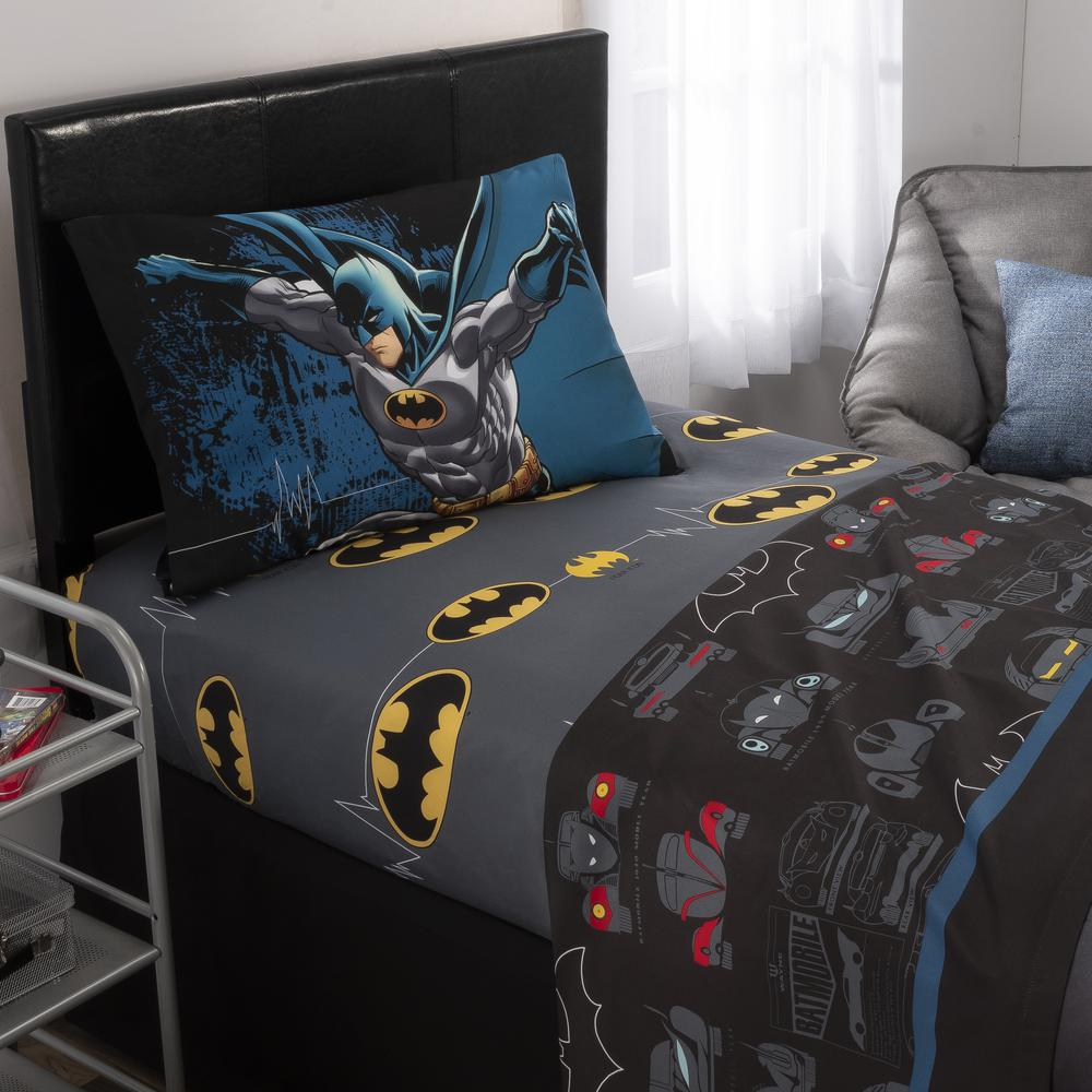 Batman 5 Piece Guardian Speed Twin Size Bed In A Bag With Cuddle within dimensions 1000 X 1000