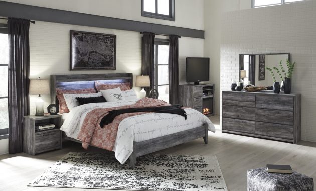 Baystorm 4pc Panel Bedroom Set In Gray in size 1600 X 1067