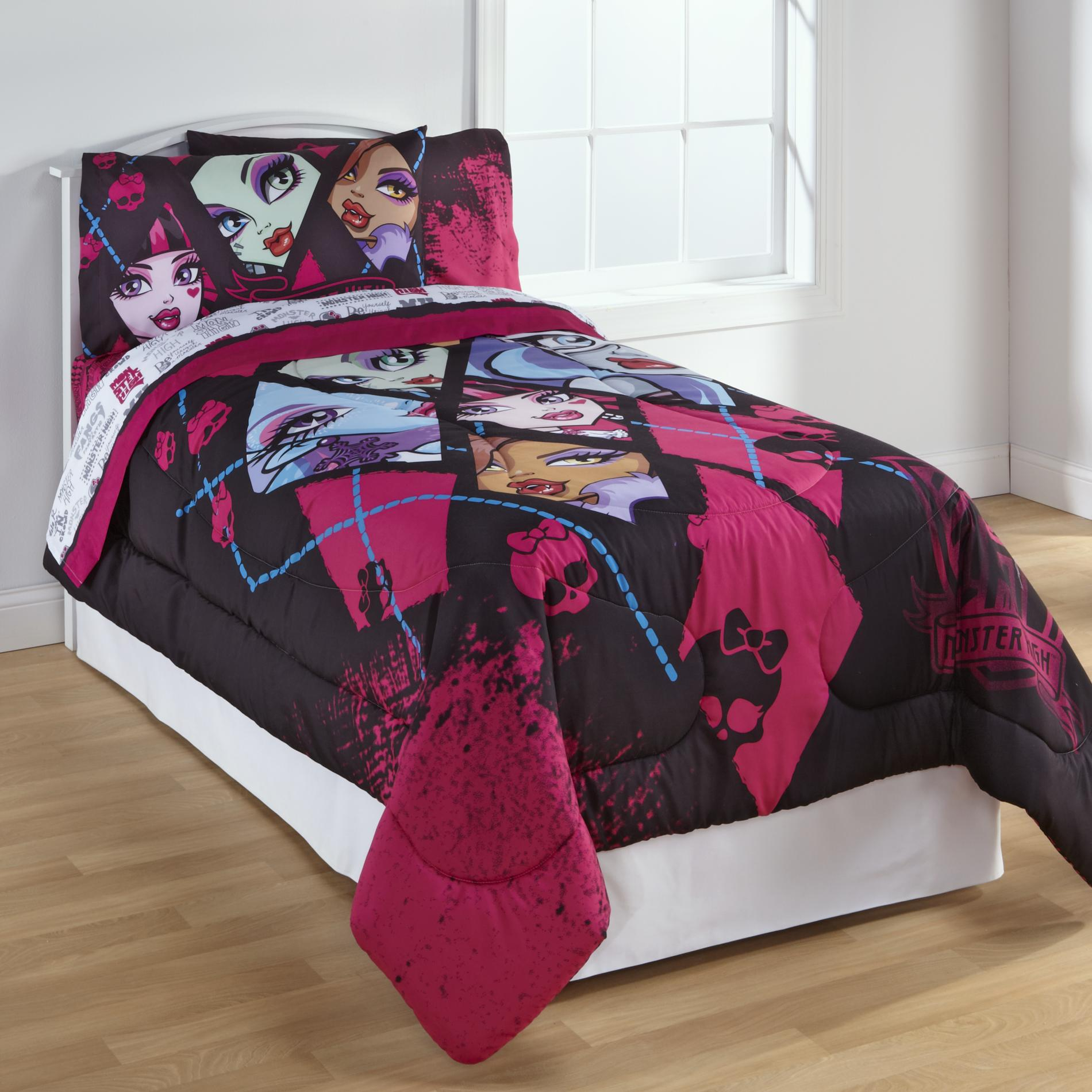 Bedroom Amazing Monster High Comforter With Breathtaking Allowed pertaining to sizing 1900 X 1900