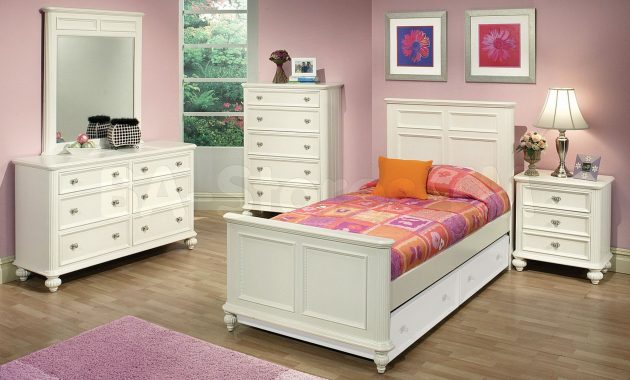 Bedroom Charming Bobs Furniture Bedroom Set With Casual And intended for proportions 2400 X 1886