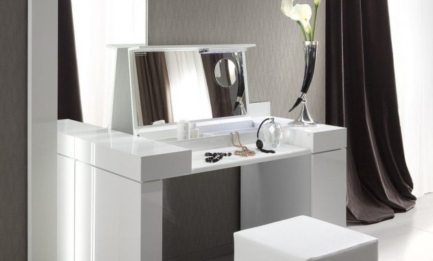 Bedroom Modern White Wooden Make Up Table And Rectangular Mirror throughout sizing 936 X 1208